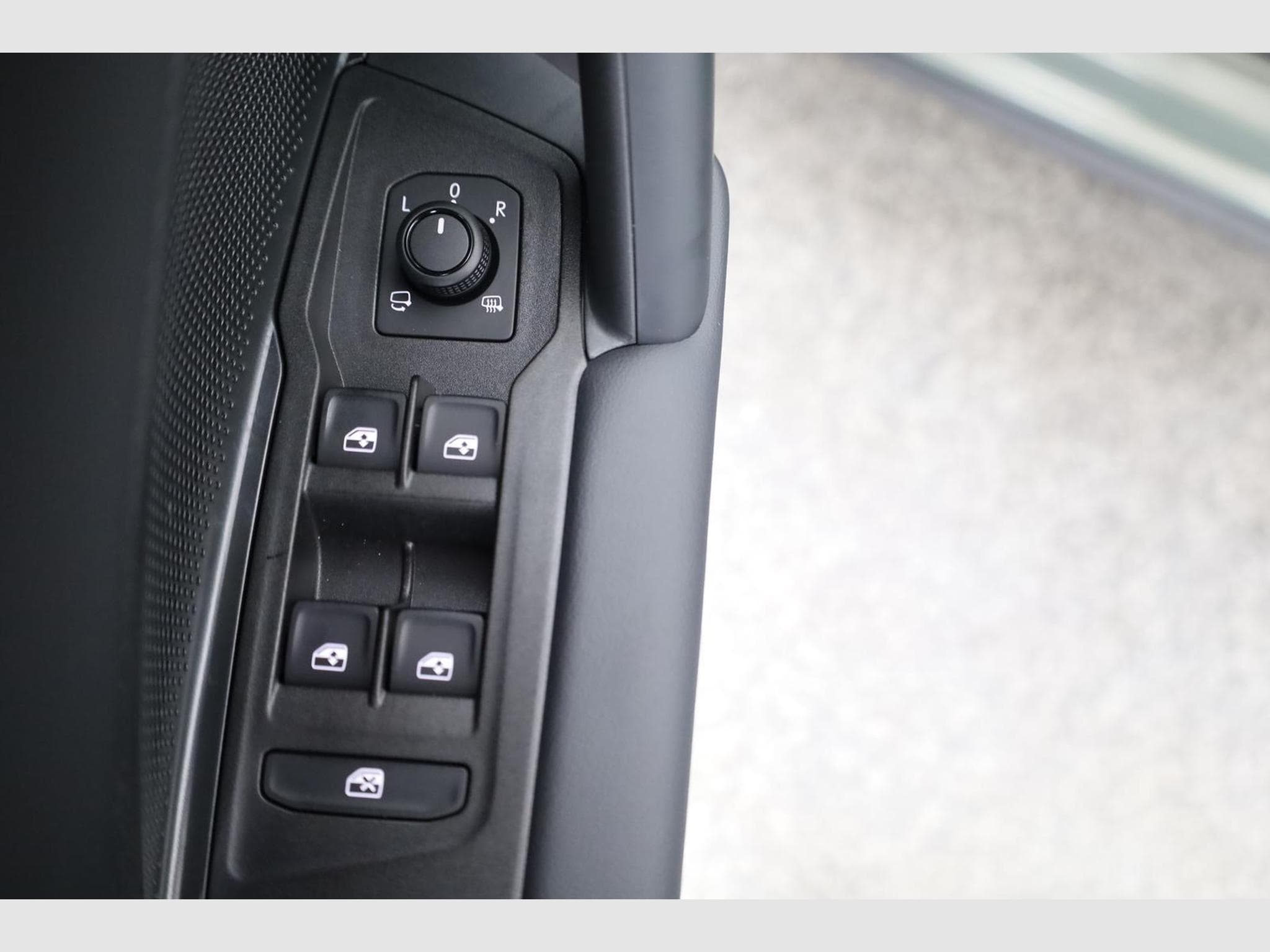 VW Tiguan 1.5 TSI eHybrid 150 kW Life (2025) - Foto 8