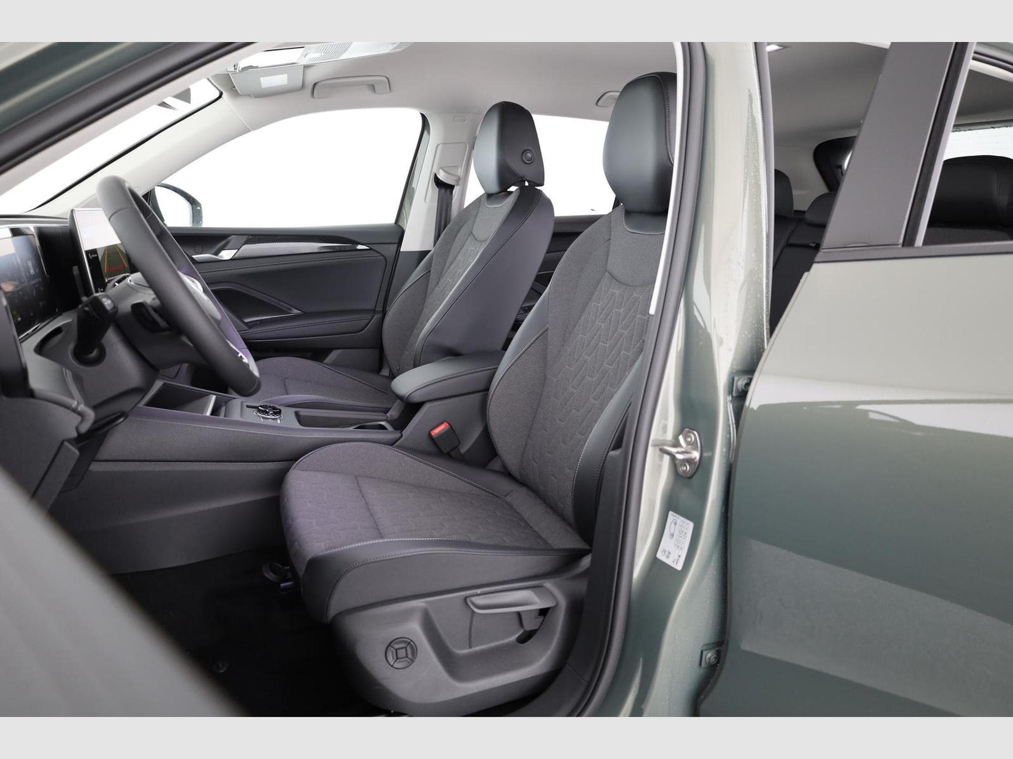 VW Tiguan 1.5 TSI eHybrid 150 kW Life (2025) - Foto 9