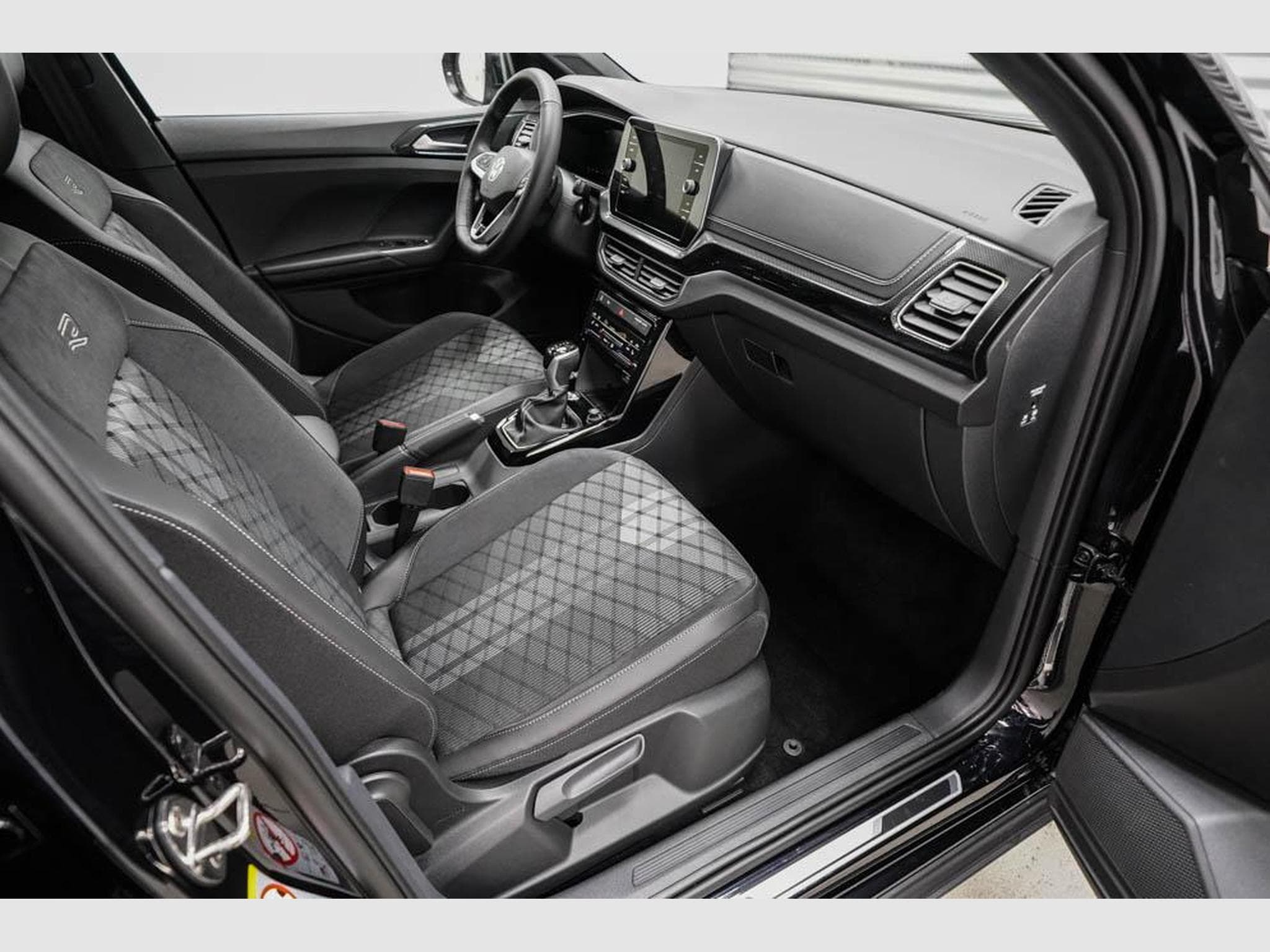 VW T-Cross 1,0 TSI DSG (2026) - Foto 19