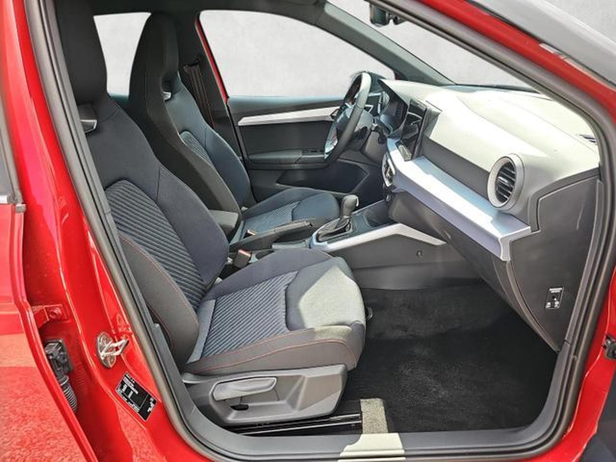 Seat Arona FR (2025) - Foto 10