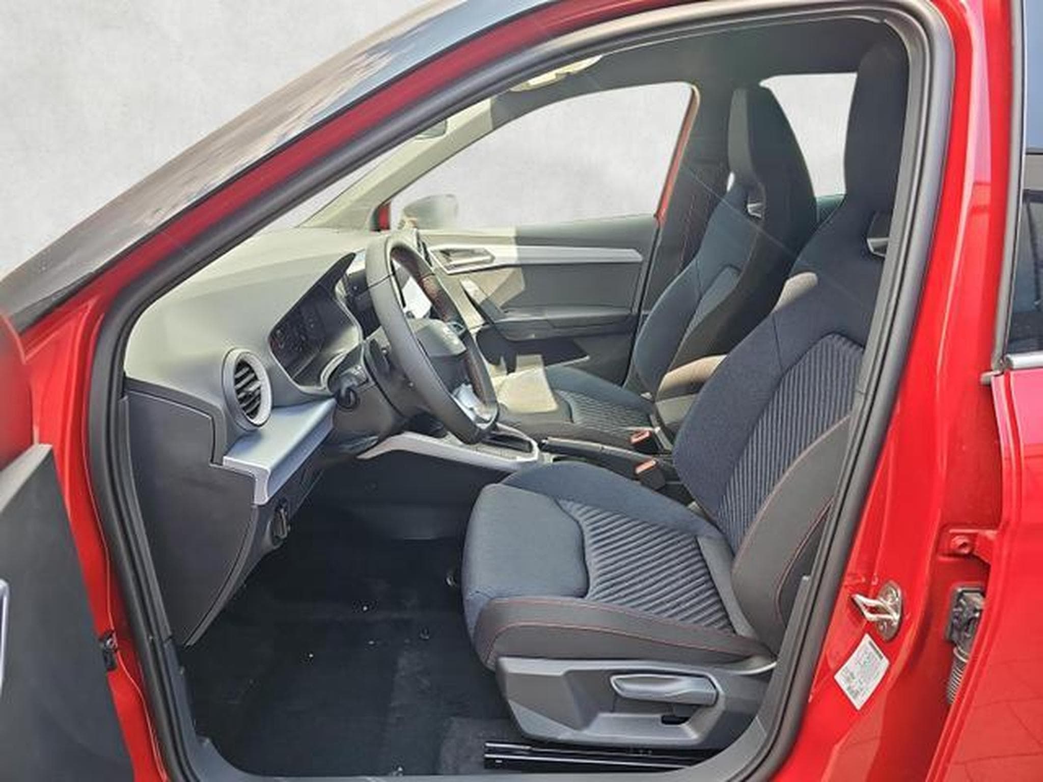 Seat Arona FR (2025) - Foto 9