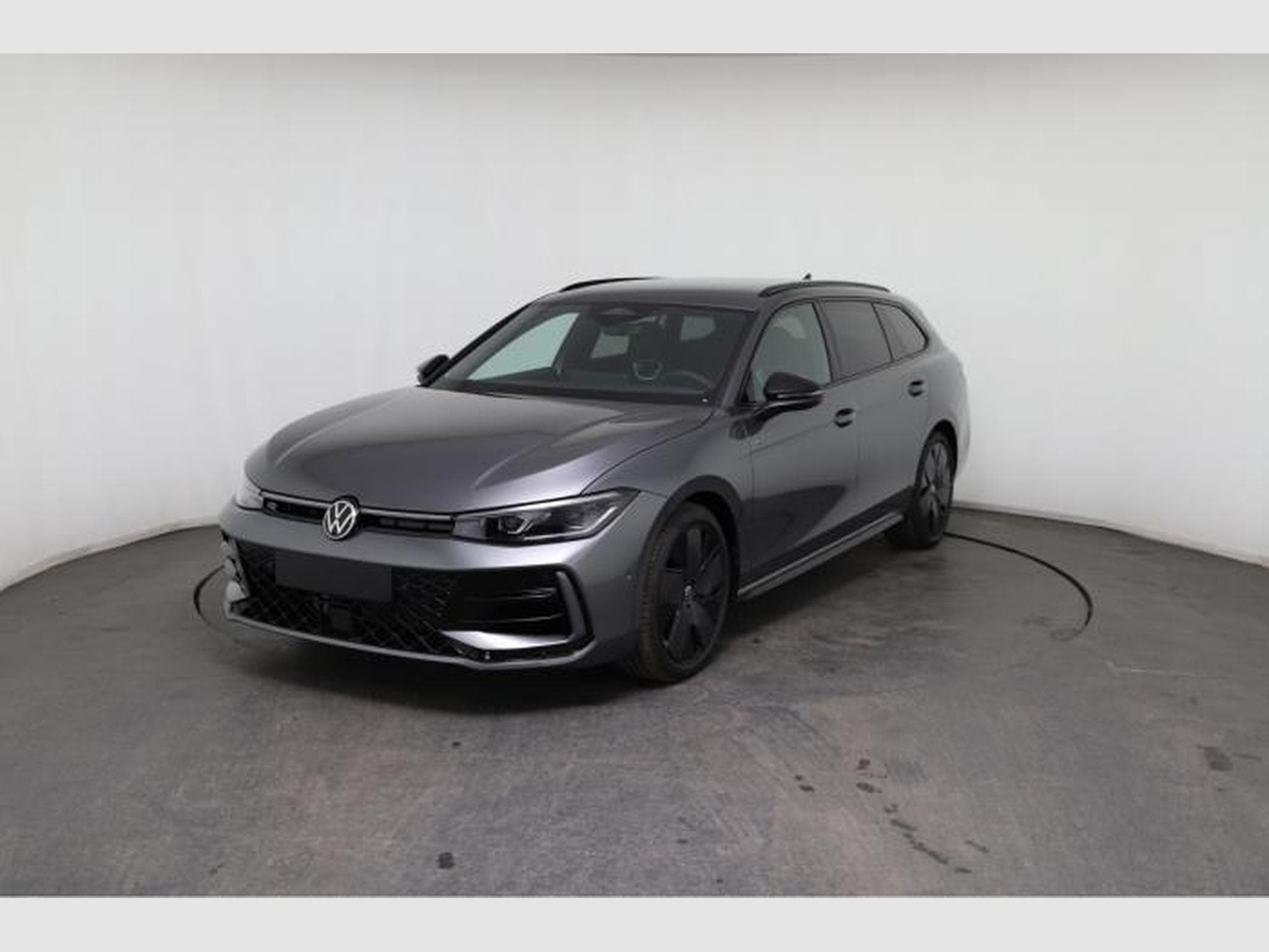 VW Passat Variant R-Line (2026) - Photo 3