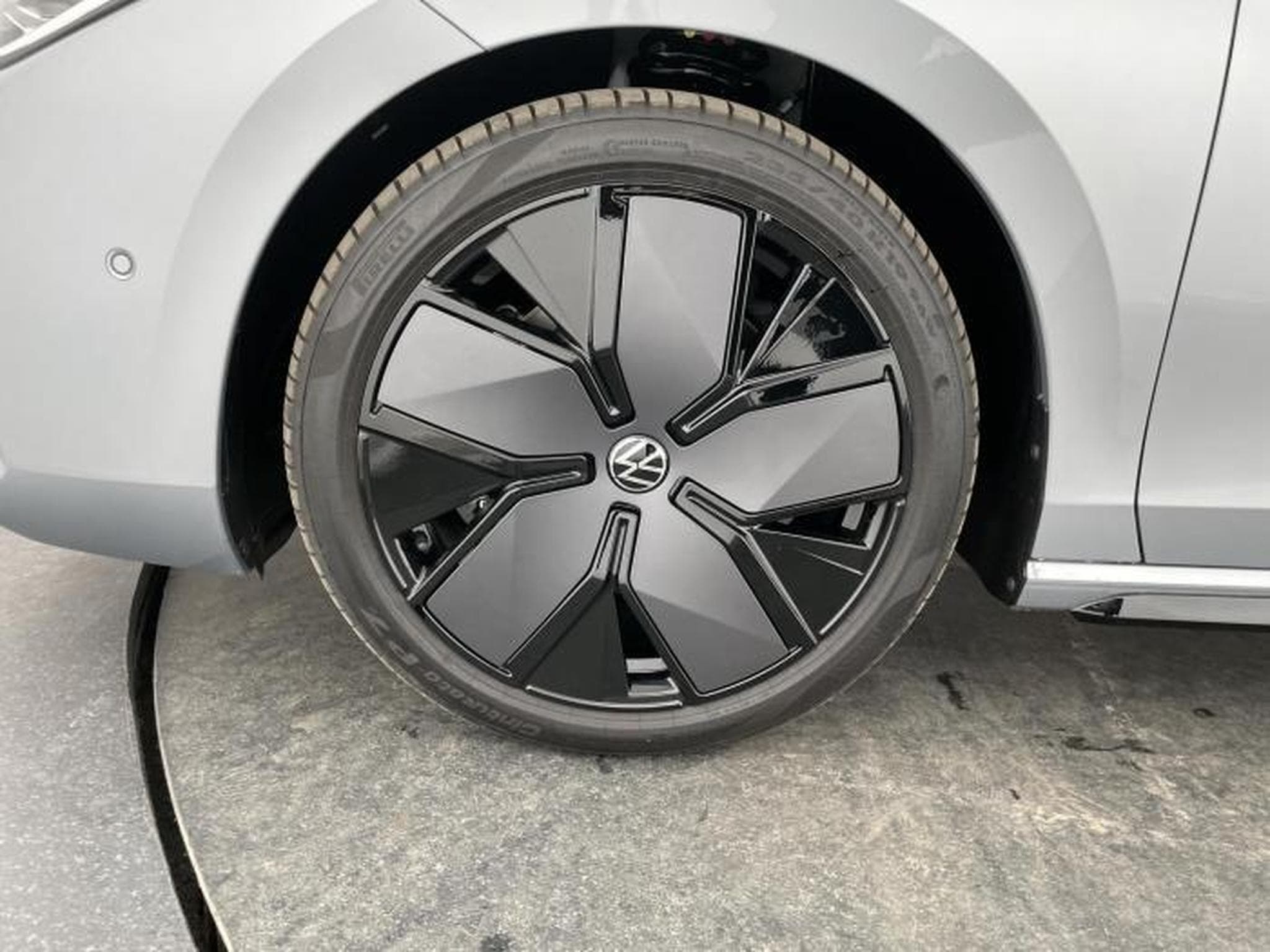 VW Passat Variant R-Line (2026) - Photo 12