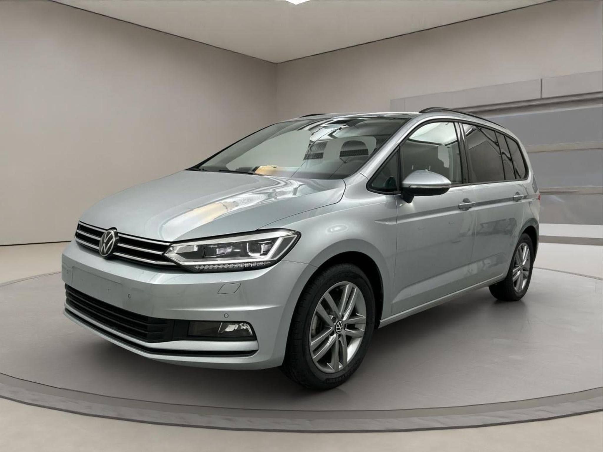 VW Touran Comfortline BMT/Start-Stopp (2025) - Foto 1