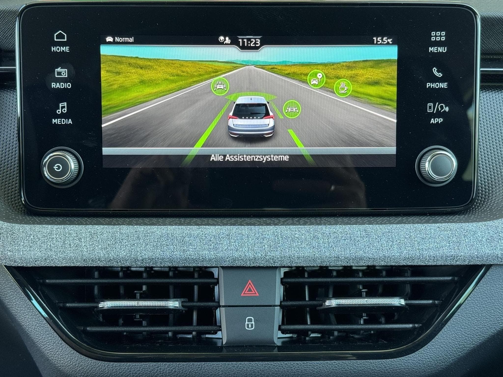 Skoda Scala Extra Plus (2026) - Foto 16