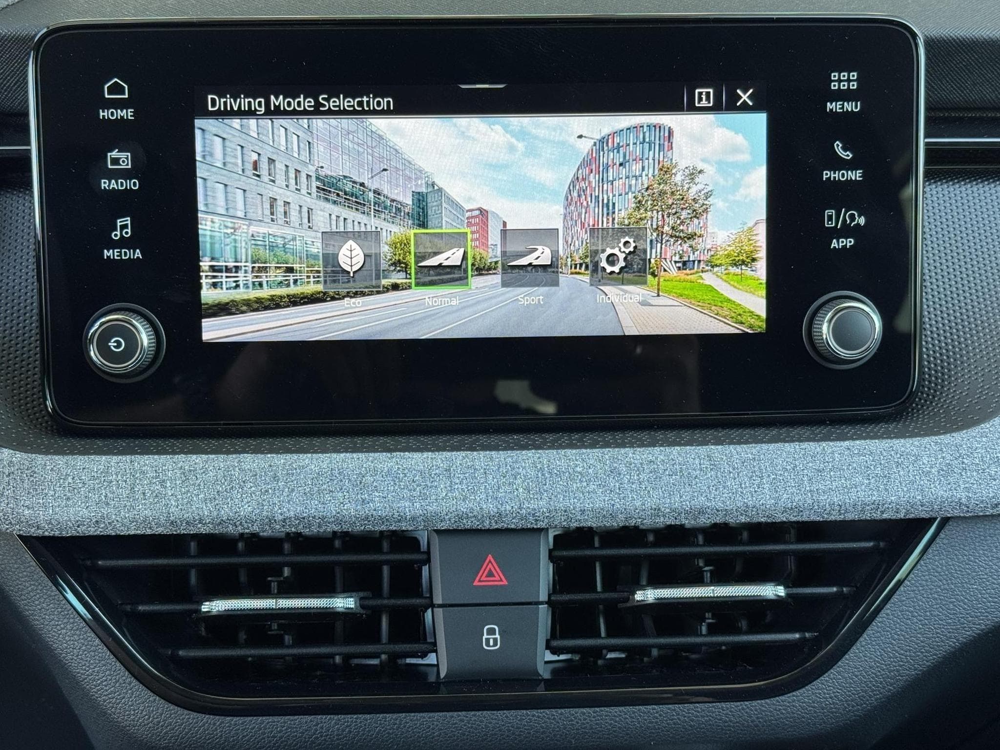 Skoda Scala Extra Plus (2026) - Foto 18