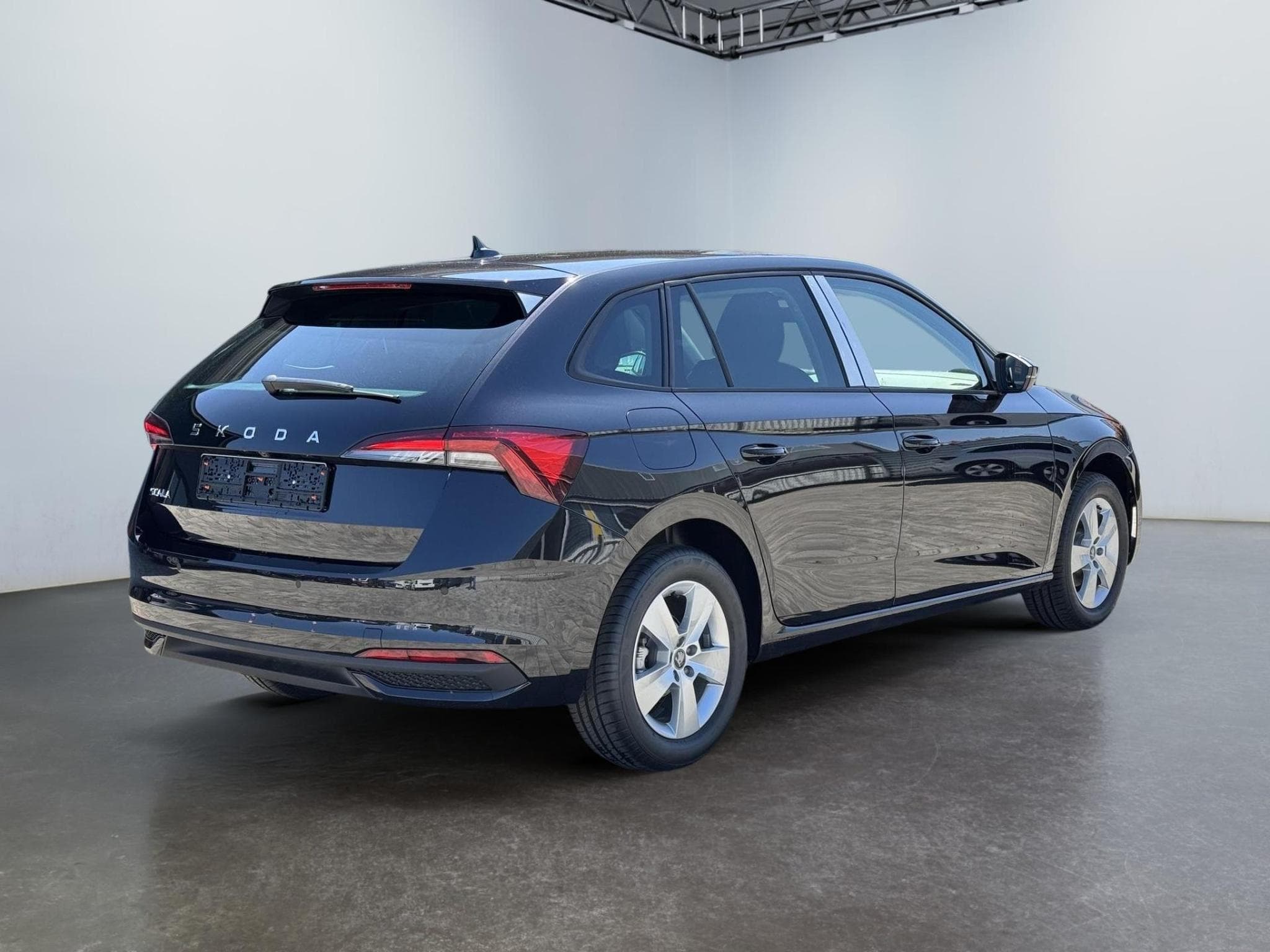 Skoda Scala Extra Plus (2026) - Foto 4