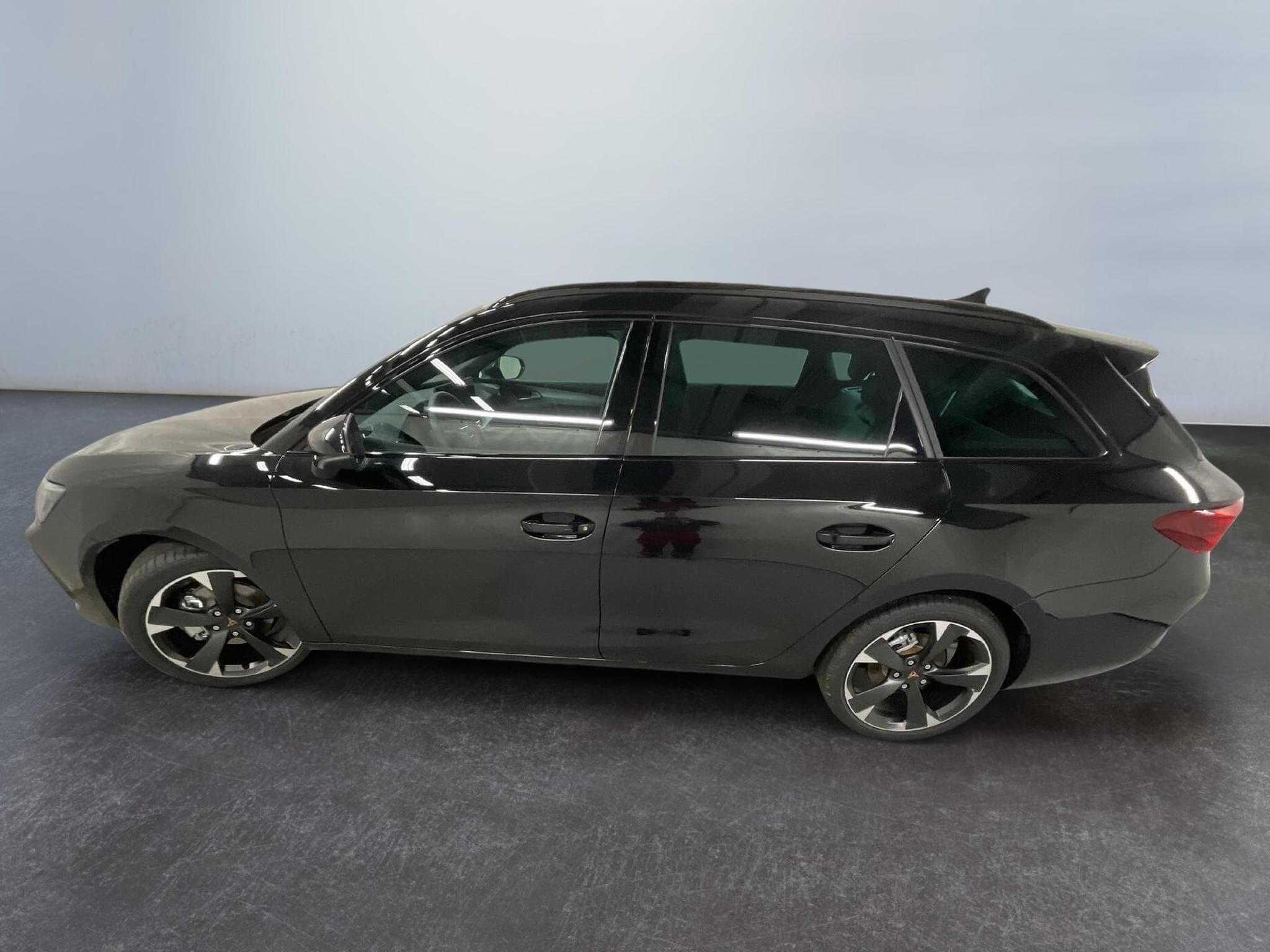 Cupra Leon Sportstourer (2026) - Photo 6