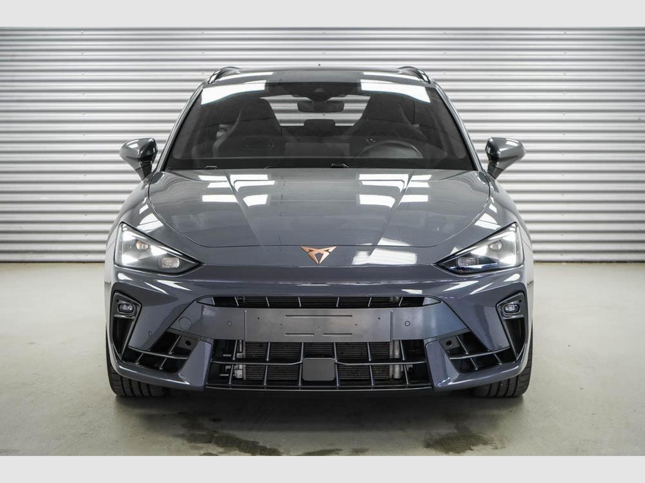 Cupra Leon ST 2,0 TSI (2025) - Photo 2