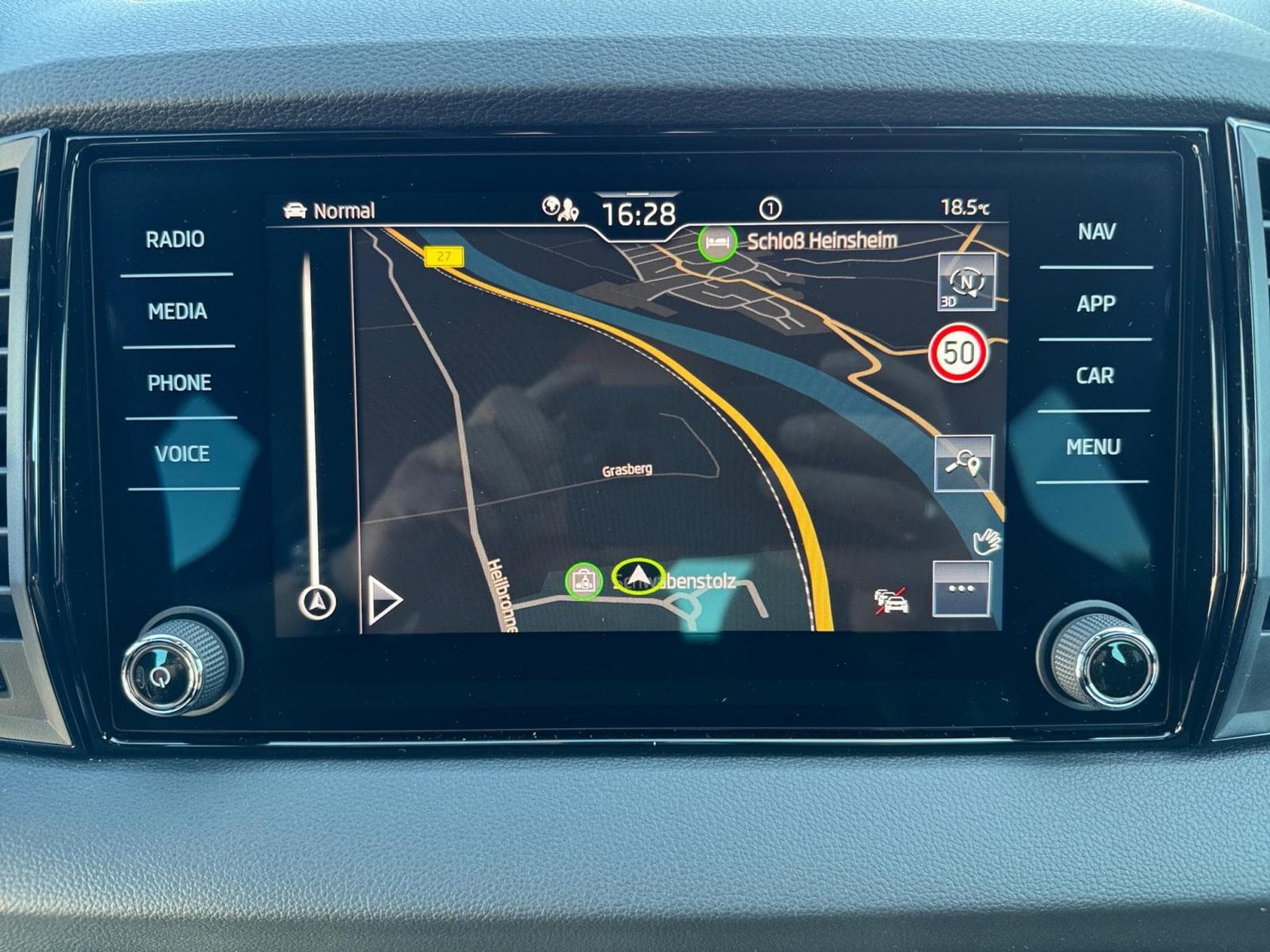 Skoda Karoq Sportline (2026) - Photo 21