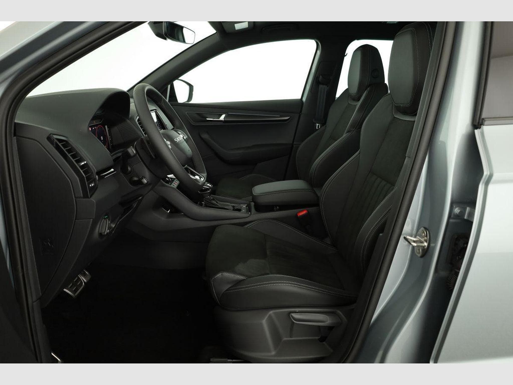 Skoda Karoq Sportline 4x4 (2026) - Foto 10