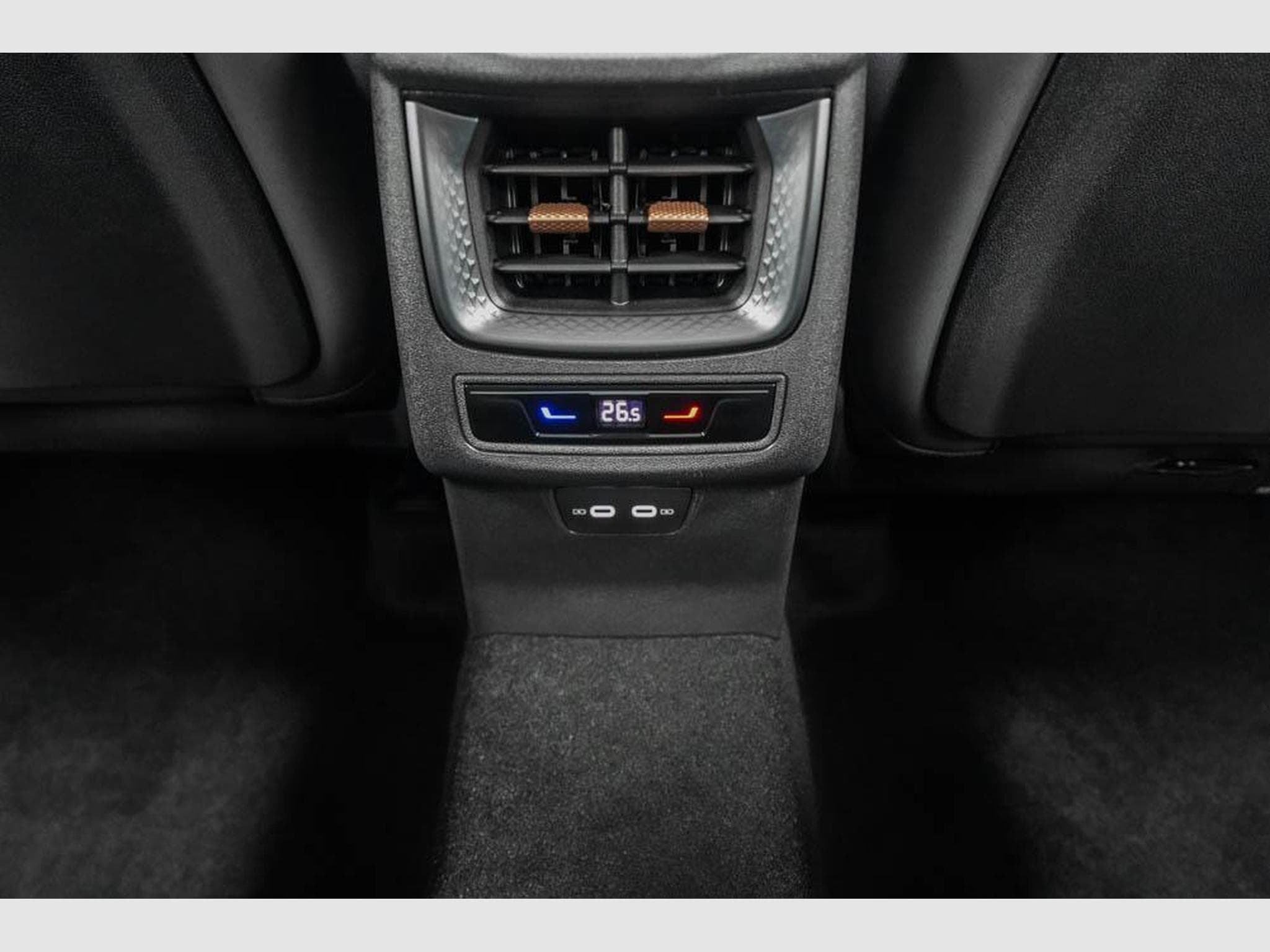 Cupra Terramar 2,0 TSI DSG (2025) - Photo 18
