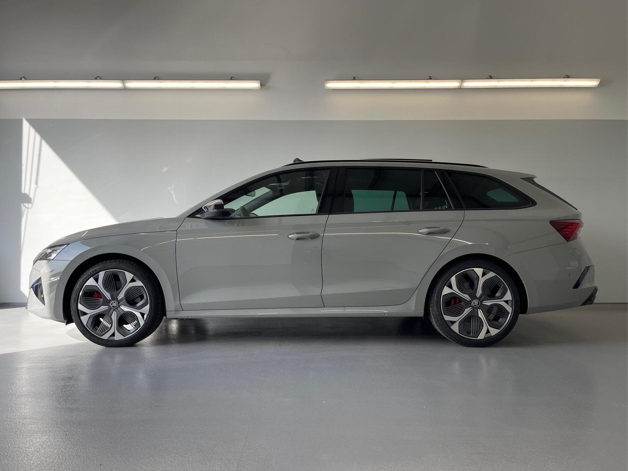 Skoda Octavia RS (2026) - Foto 3