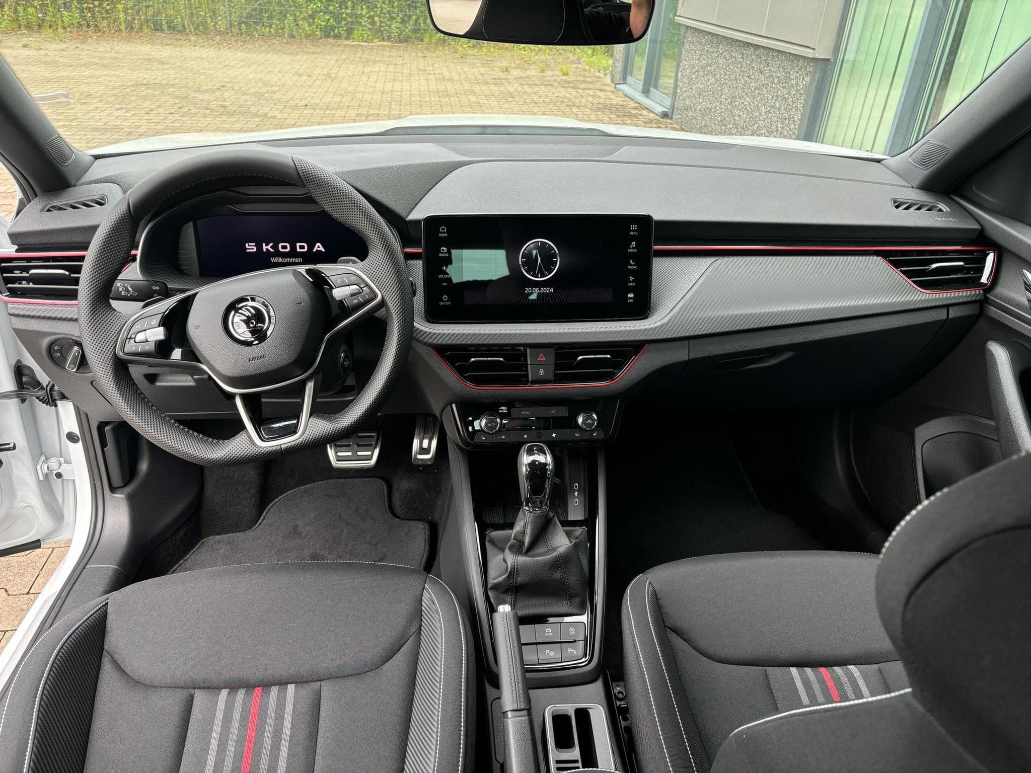 Skoda Kamiq Monte Carlo (2026) - Photo 6