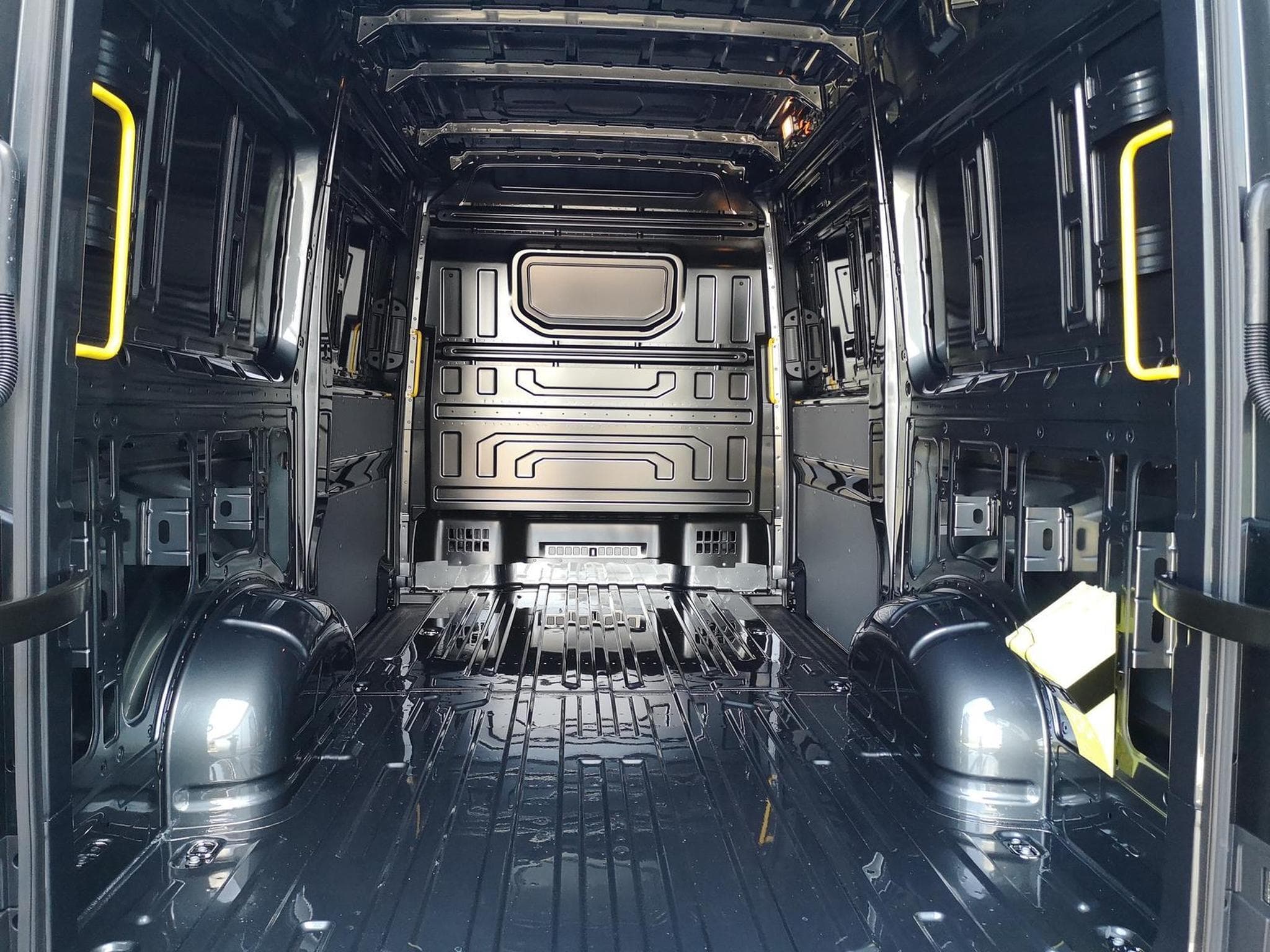 VW Crafter Kasten 35 mittellang Hochdach FWD (2026) - Foto 9