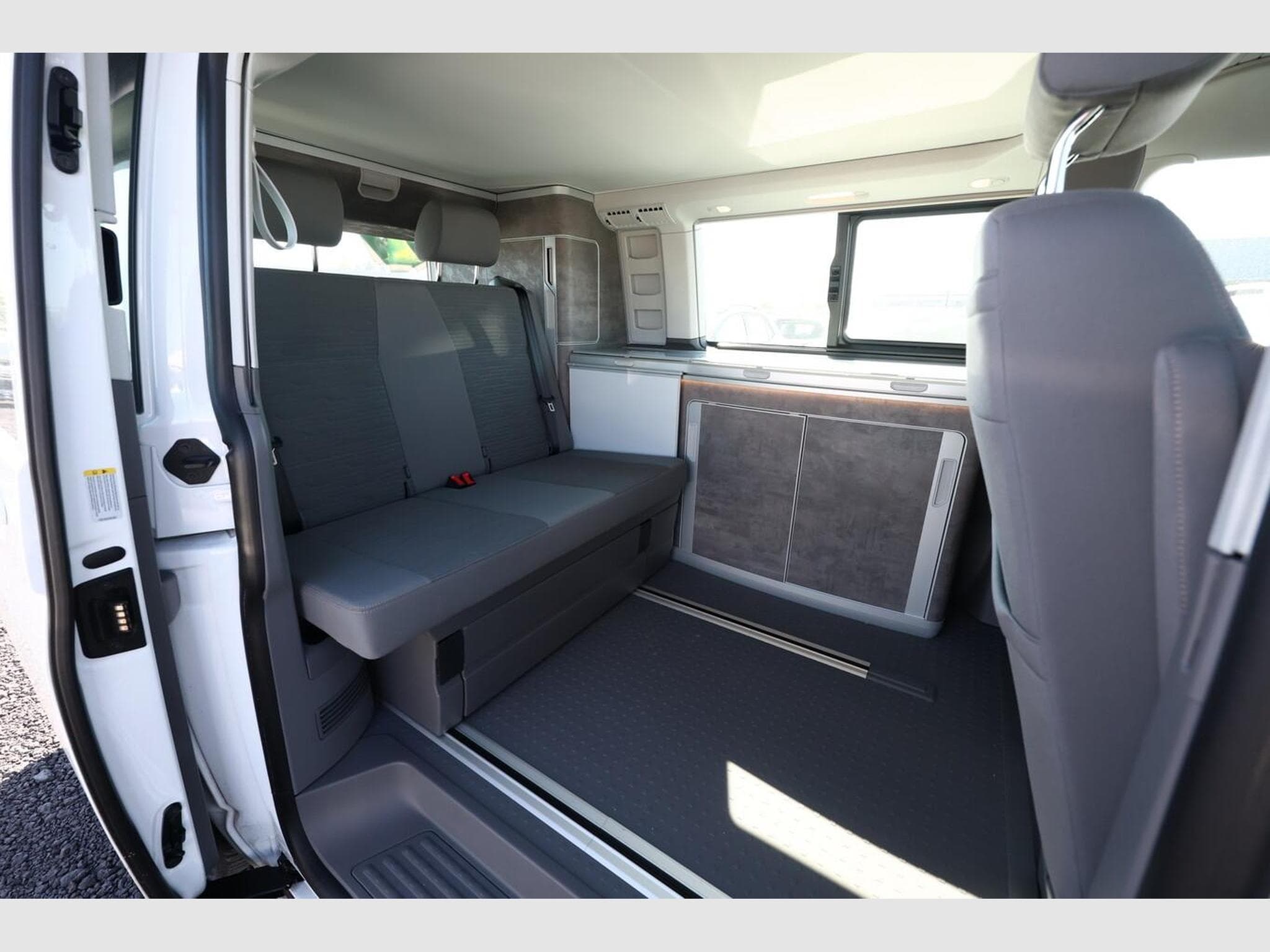 VW California California Ocean (2024) - Photo 10