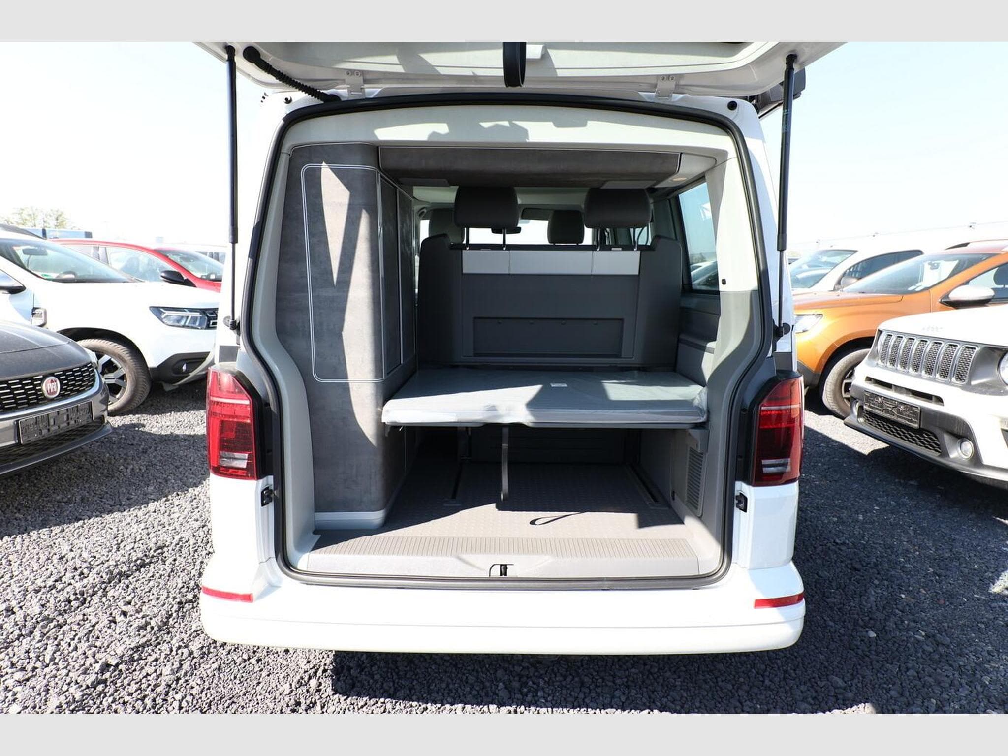 VW California California Ocean (2024) - Photo 11