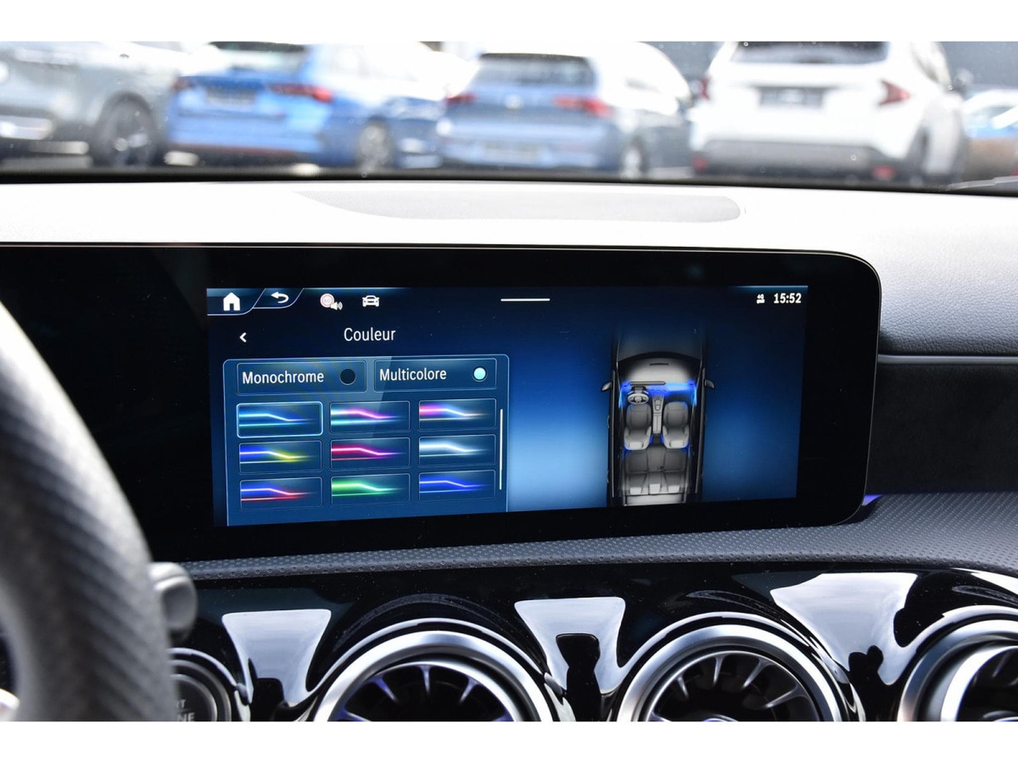 Mercedes A 200 AMG Line 7G-Tronic GPS LANE CAM PARK KEYLESS 1° MAIN (2025) - Photo 15