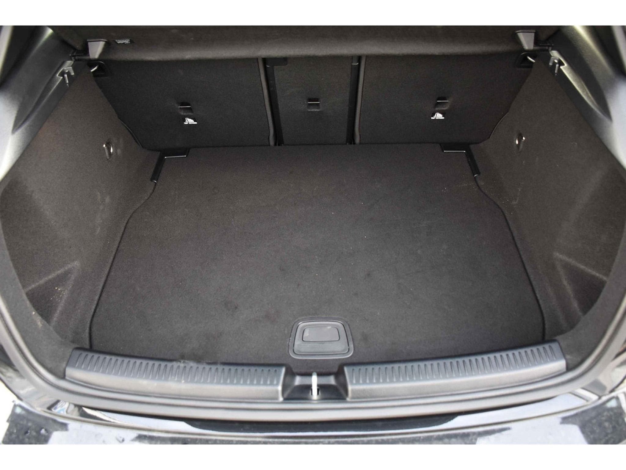 Mercedes A 200 AMG Line 7G-Tronic GPS LANE CAM PARK KEYLESS 1° MAIN (2025) - Photo 23