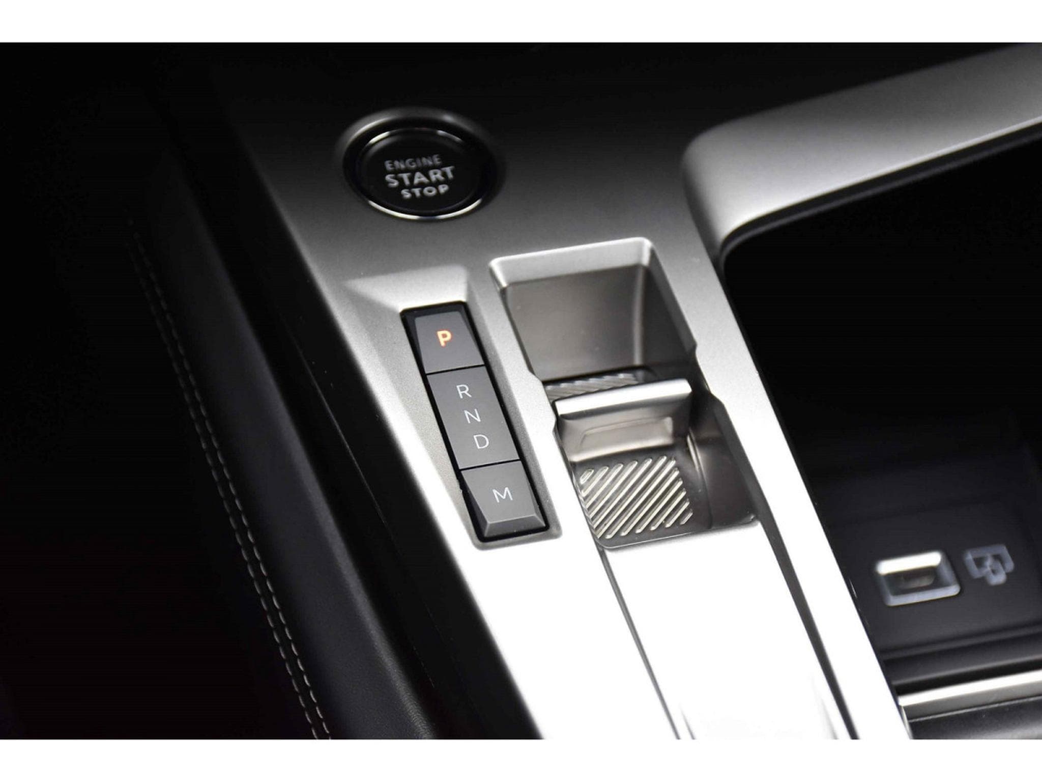 Peugeot 408 1.2 PureTech Allure EAT8 ACC LANE GPS CAM 1° MAIN (2024) - Photo 19