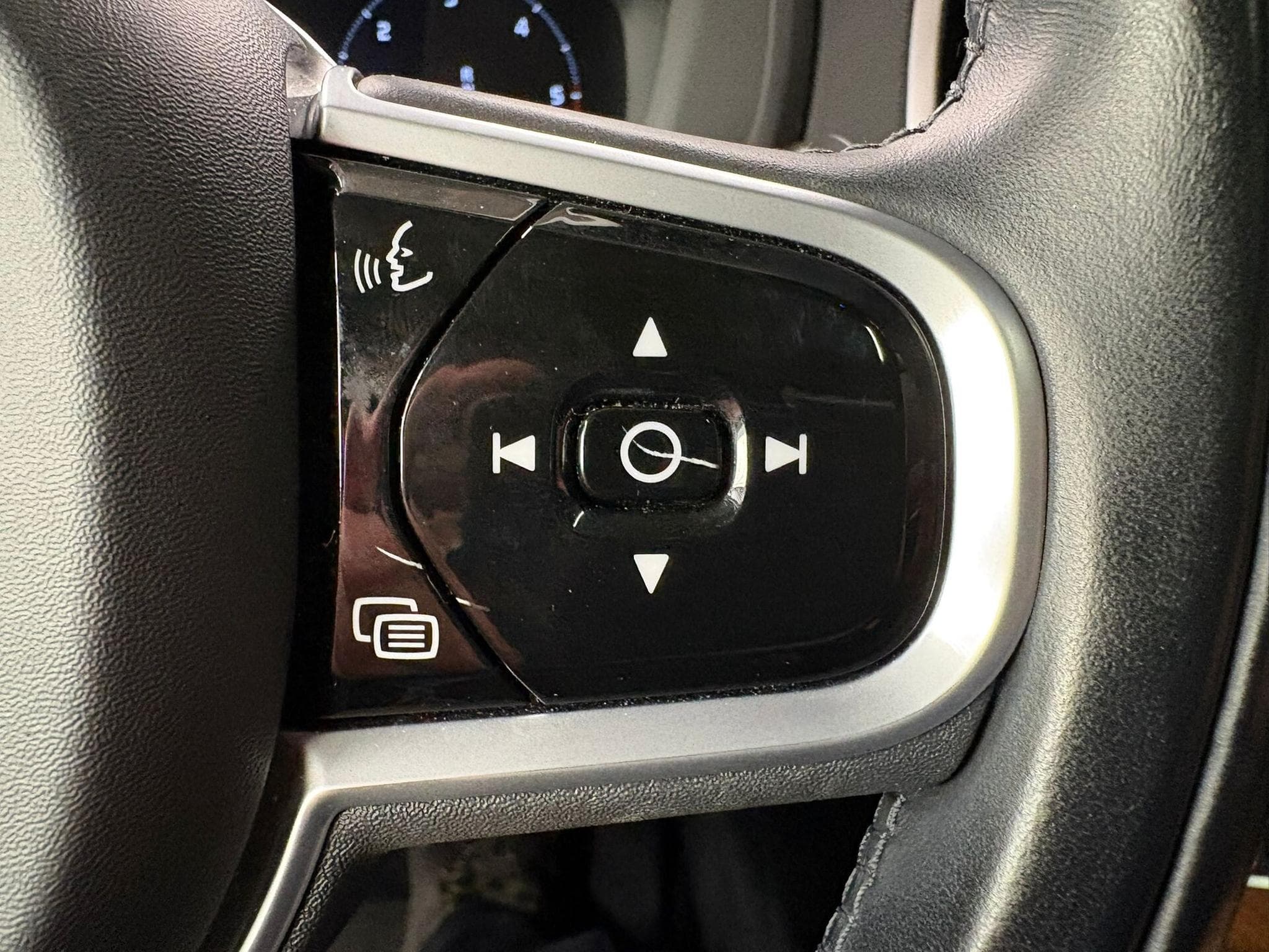 Volvo XC90 B5 PLUS BRIGHT (2022) - Photo 10