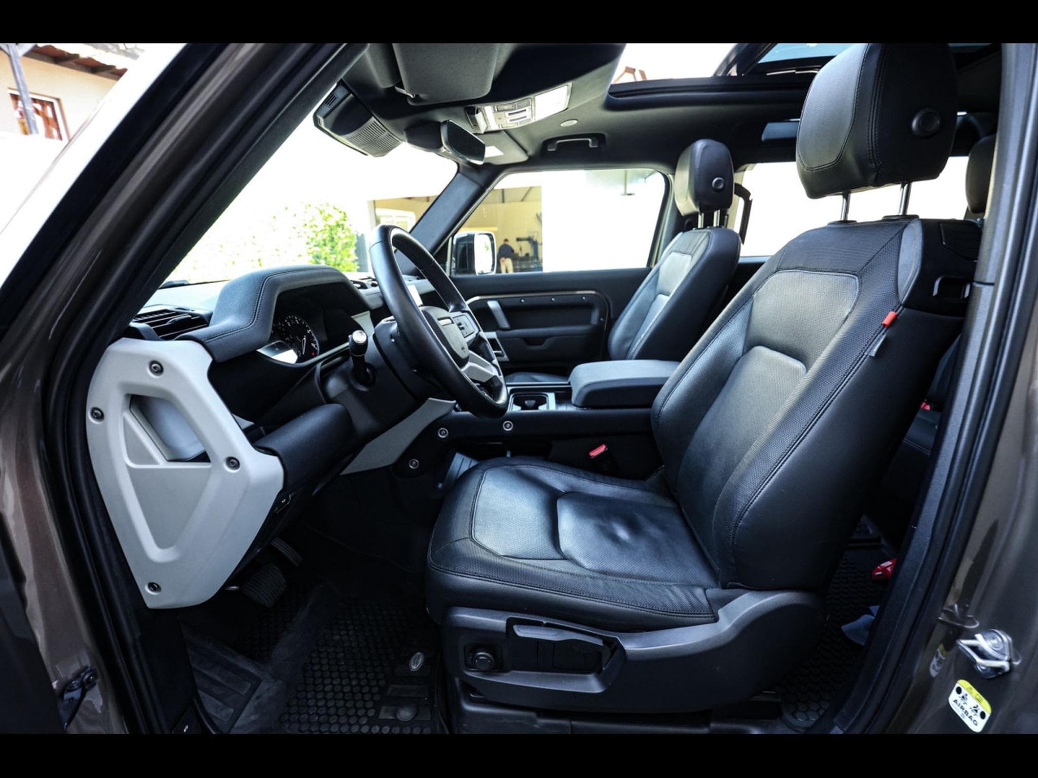 Land-Rover Defender 90 D200 X-DYNAMIC S AUTO - GONDWANA STONE GLOSS (2022) - Photo 11