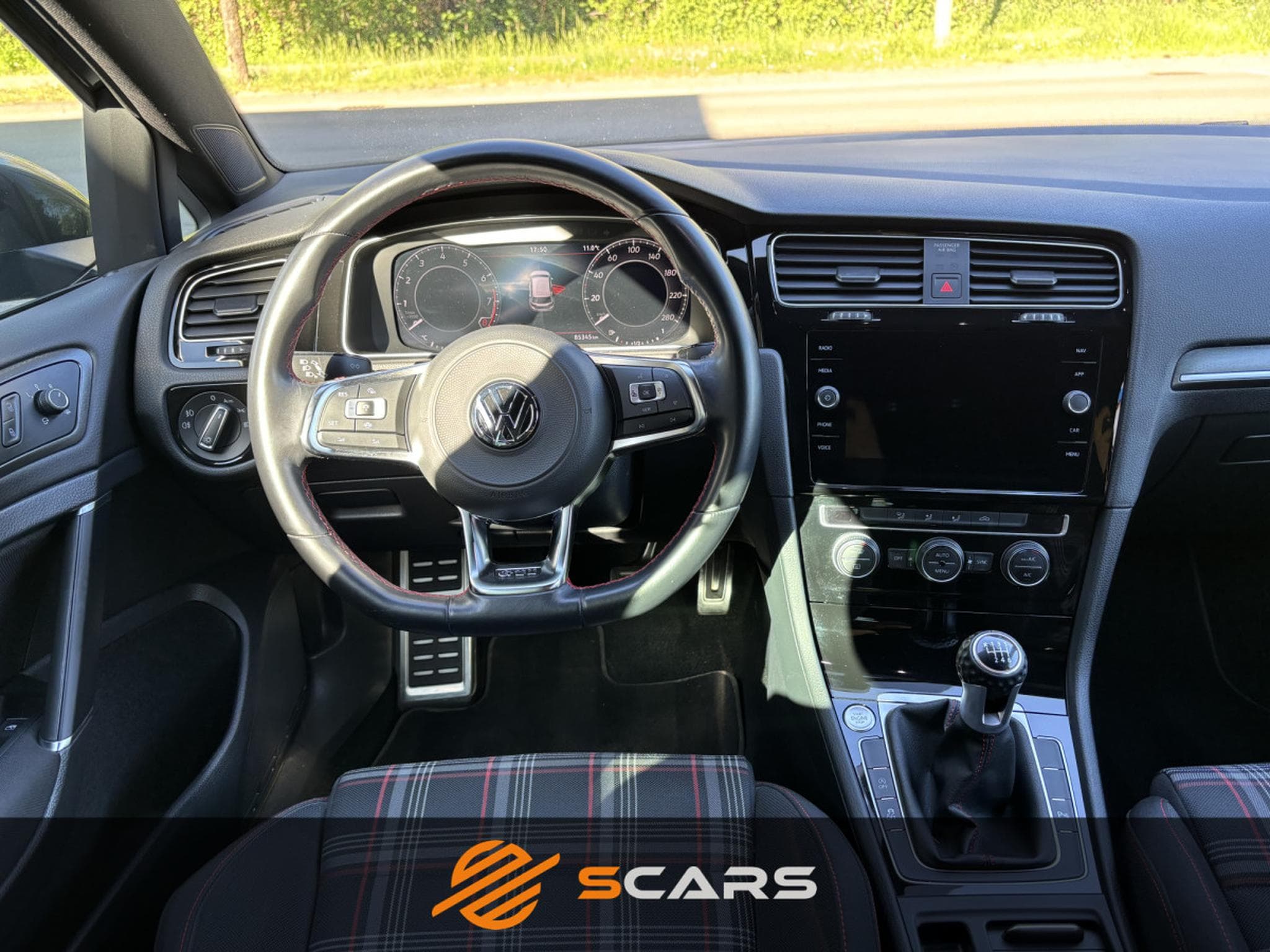 VW Golf Gti Performance Facelift 2.0 Tsi 245cv (2018) - Photo 13