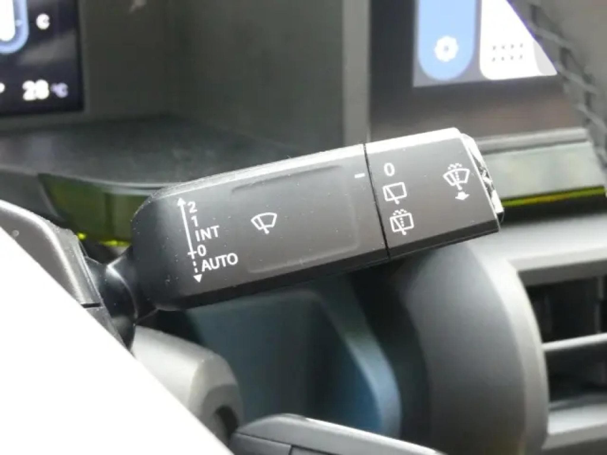 Fiat Grande Panda HYBRID LA PRIMA 1.2 (2026) - Photo 16