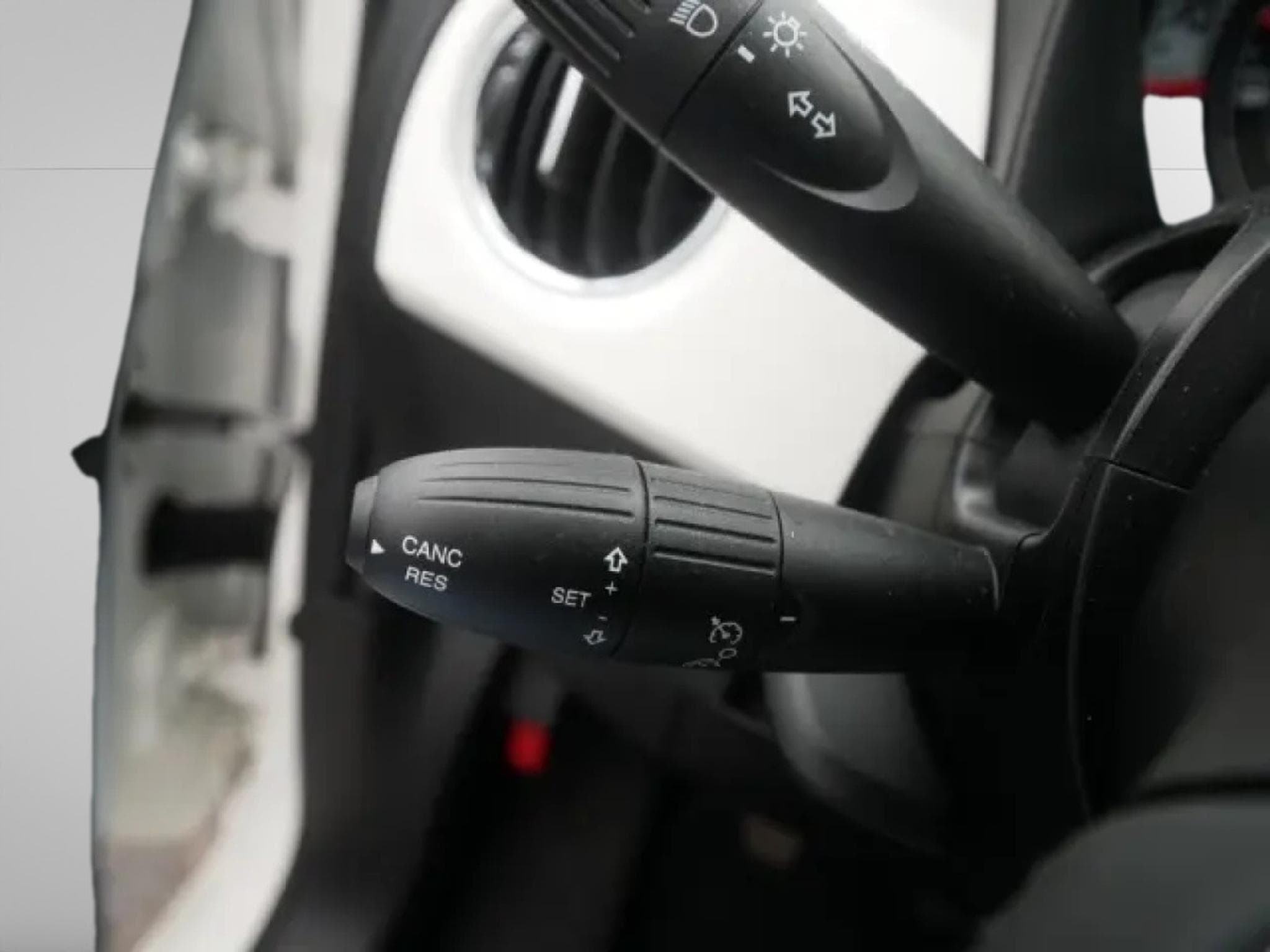 Fiat 500 1.0 GSE HYBRID DOLCEVITA (2022) - Photo 16