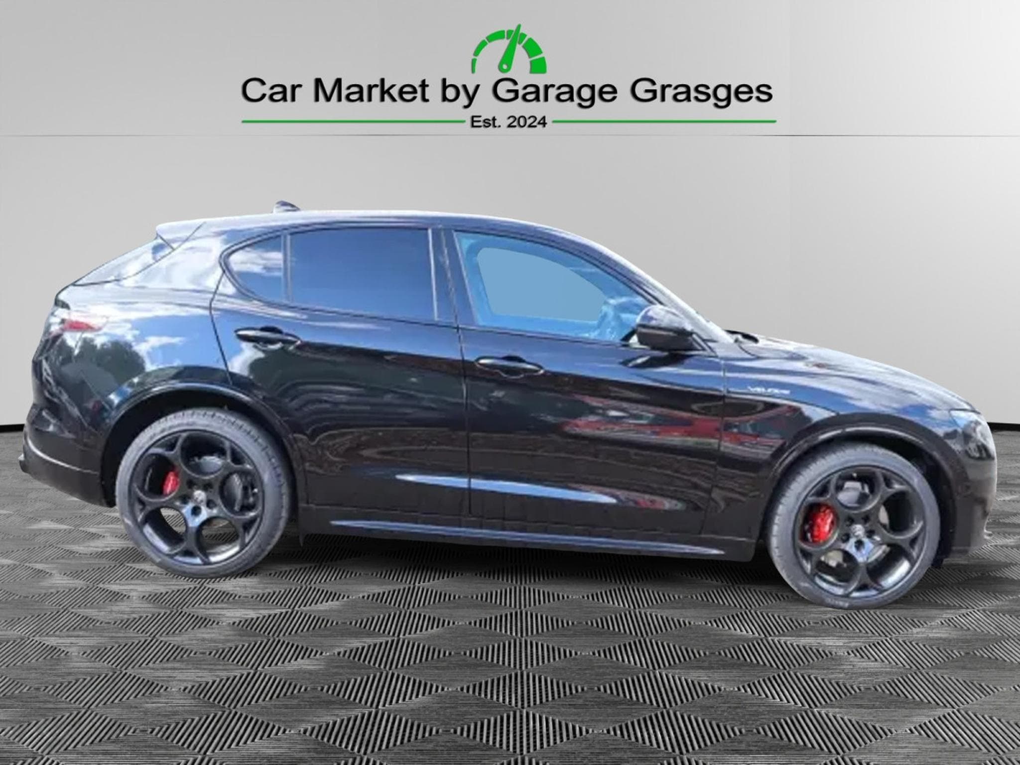 Alfa-Romeo Stelvio VELOCE 2.2 DIESEL (2026) - Photo 2