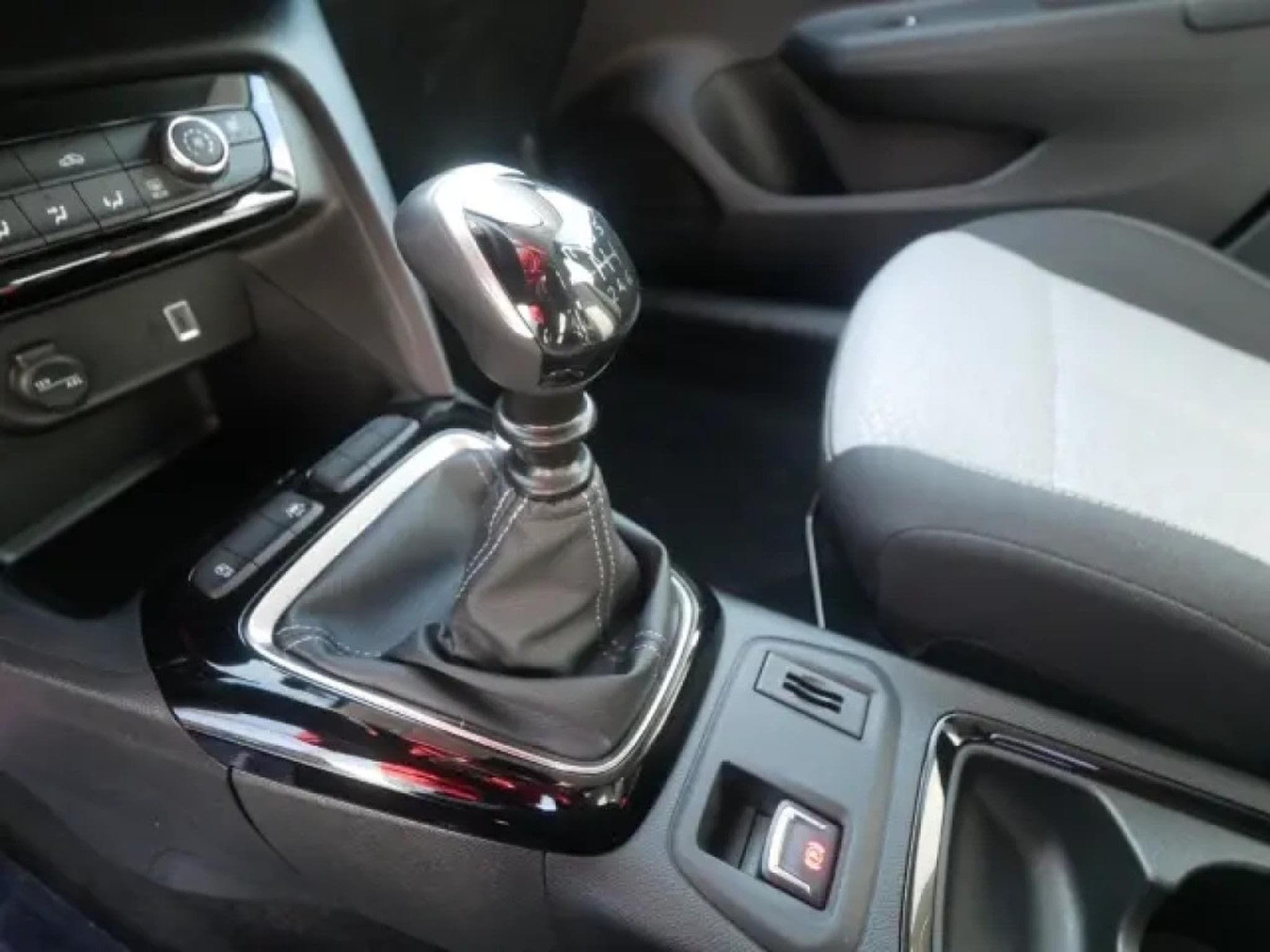 Opel Corsa 1.2 Turbo Edition (2026) - Photo 22