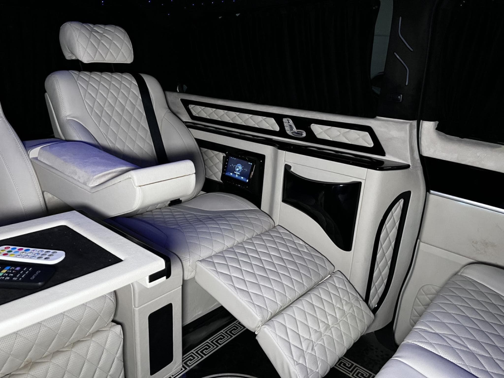 Mercedes V 250 VIP 250 D /AVANTGARDE /360°/VOLL/ (2018) - Foto 12