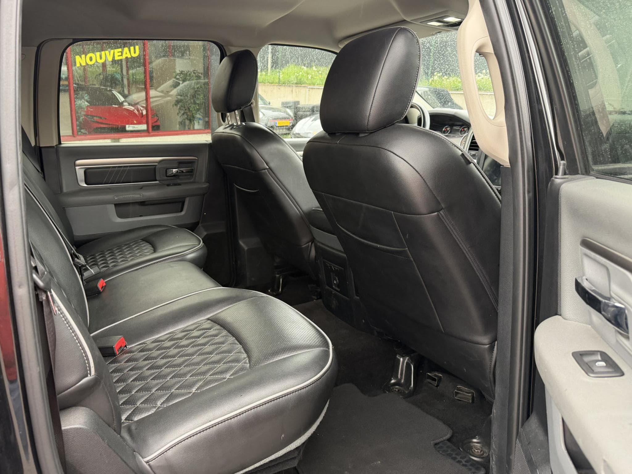 Dodge RAM 1500 SLT 5.7 HEMI GAZ AUTO CUIR NAVI (2015) - Photo 5