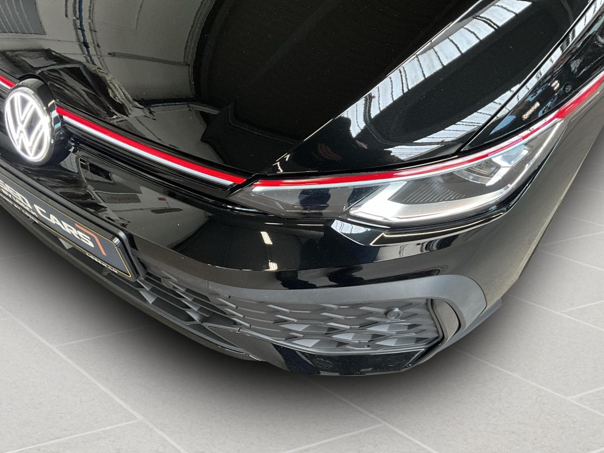 VW Golf GTI+DSG+Led+LM19+Pano+AHK (2024) - Photo 17