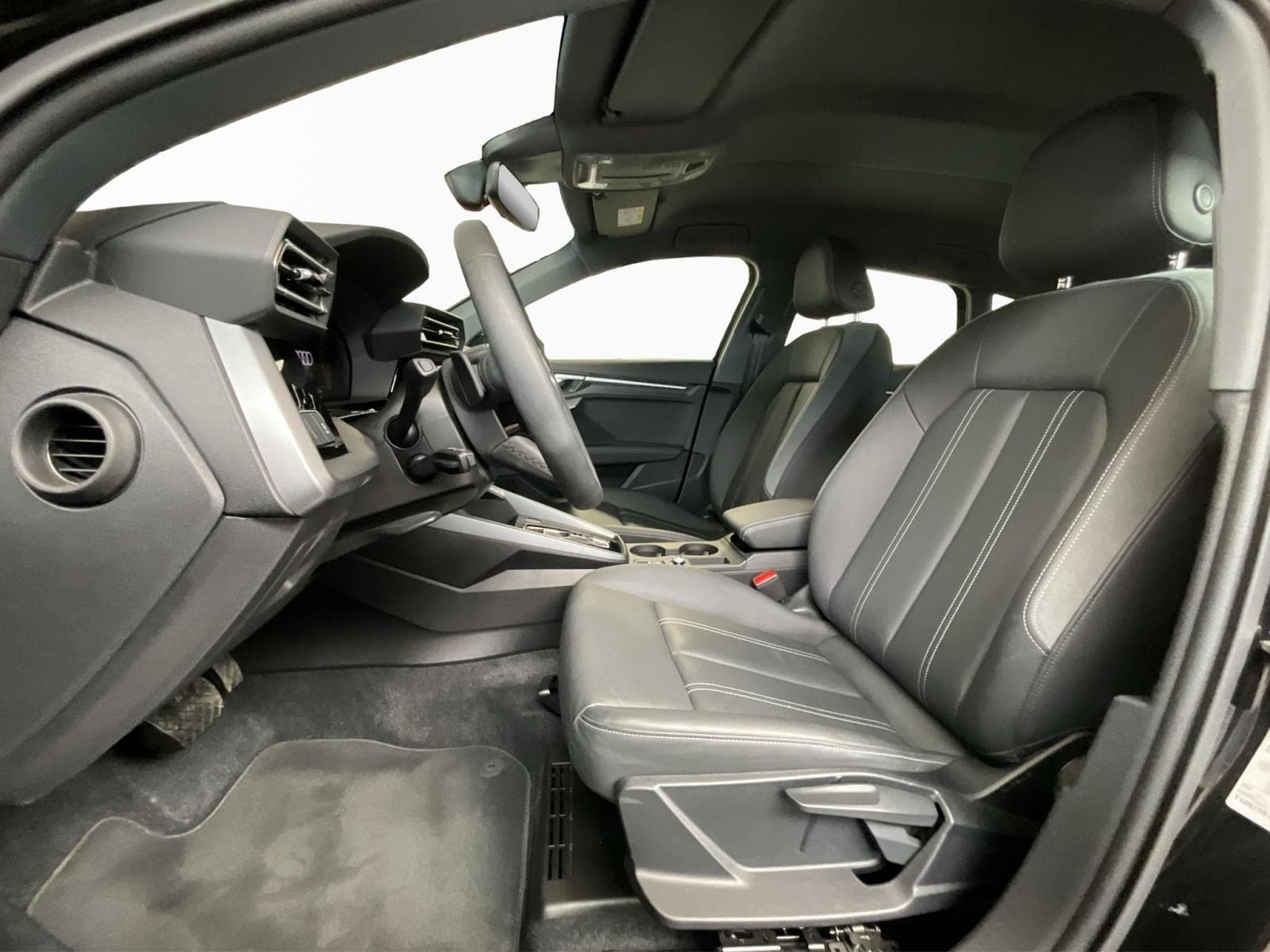 Audi A3 SB+Advanced+30TFSI+S-Tronic (2025) - Photo 11