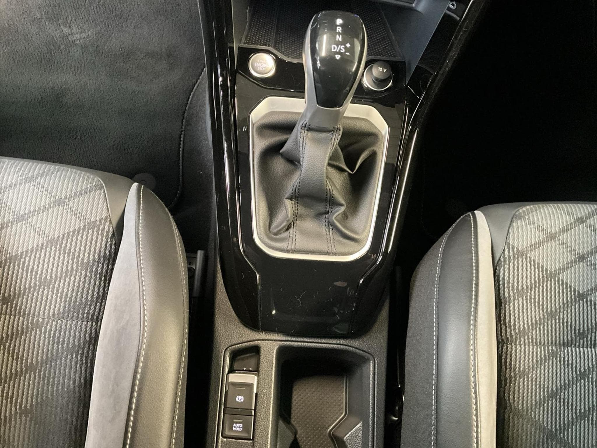 VW T-Roc R-Line+DSG+Black-Style+RearView+Navi (2023) - Photo 12