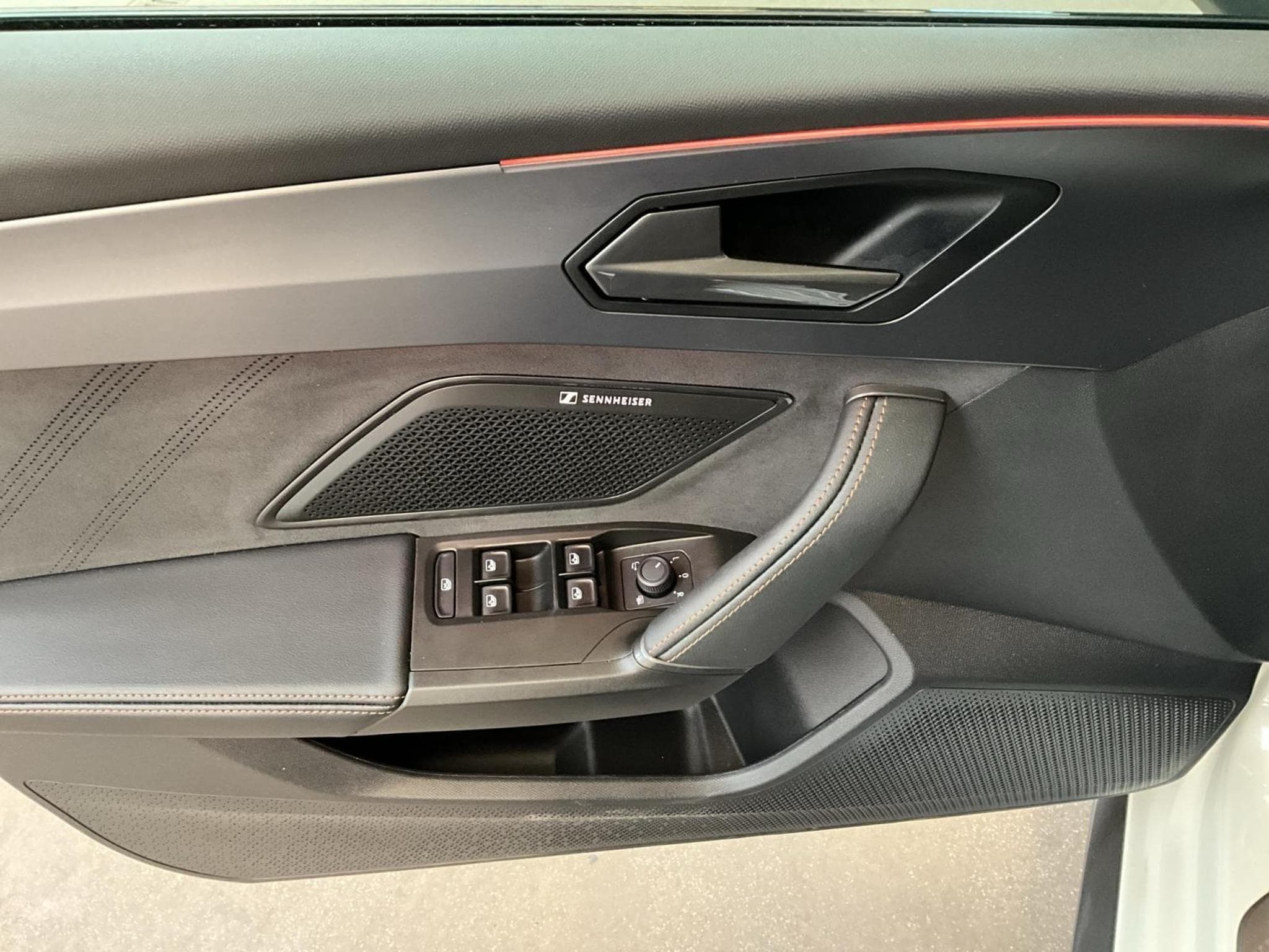 Cupra Leon DSG+Dinamica+Driving-Perf.+Pure-Perf.+Int.-Drive (2025) - Photo 10