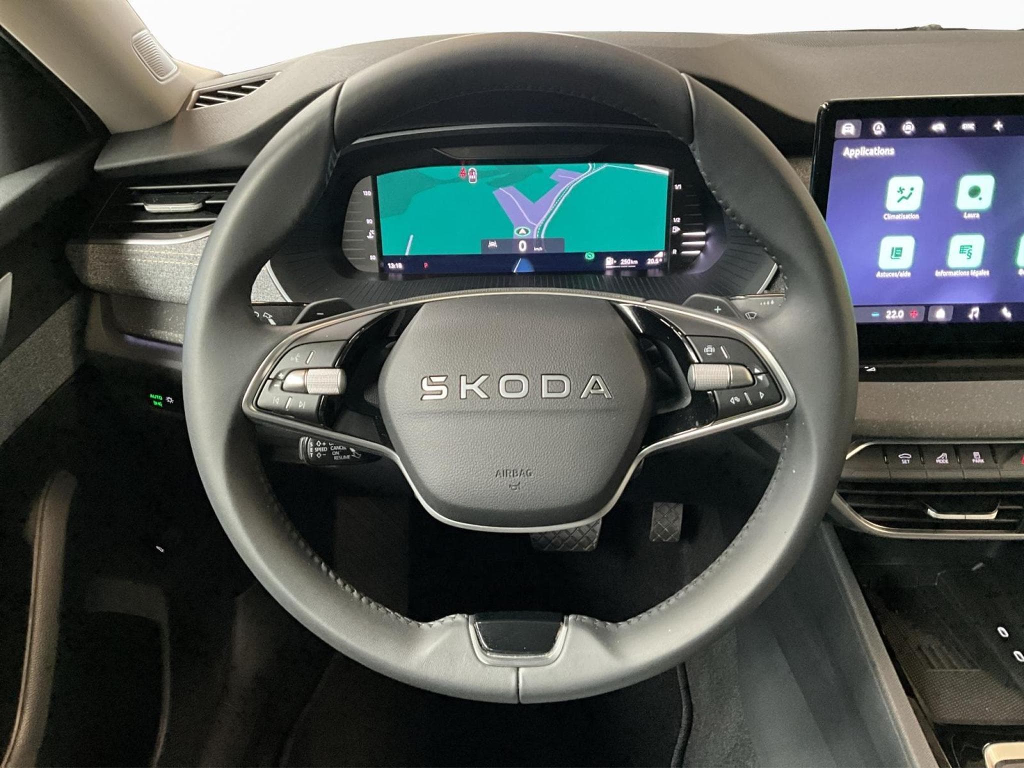 Skoda Octavia Combi+Selection+DSG+LODGE+P.Comfort+AHK (2025) - Photo 10