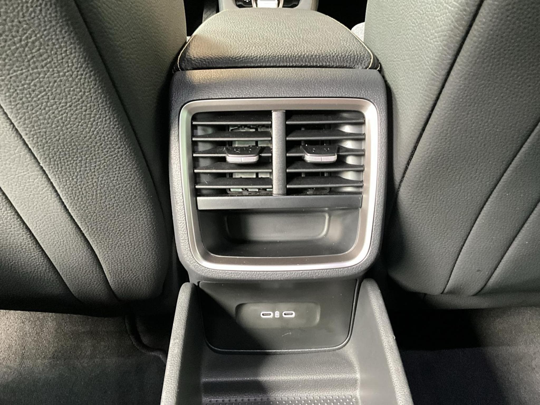 Skoda Octavia Combi+Selection+DSG+LODGE+P.Comfort+AHK (2025) - Photo 20