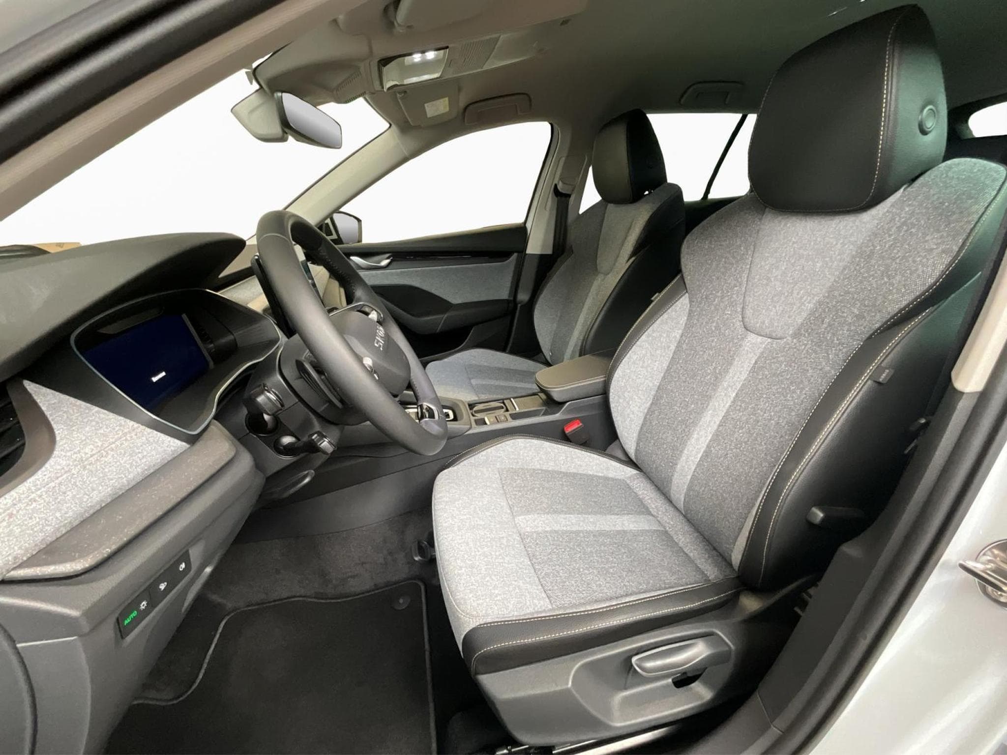 Skoda Octavia Combi+Selection+DSG+LODGE+P.Comfort+AHK (2025) - Photo 9