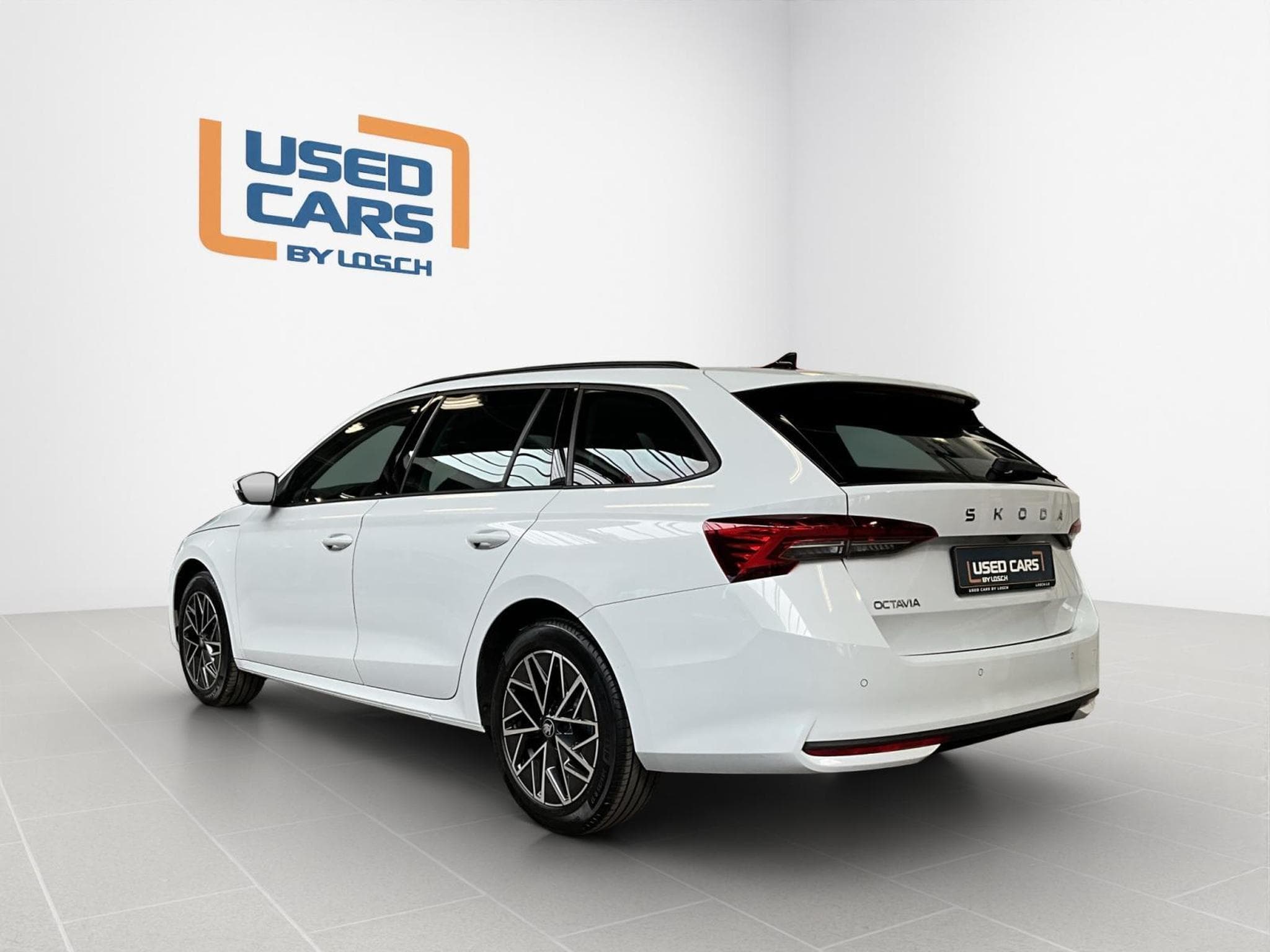 Skoda Octavia Combi+Selection+DSG+LODGE+AHK (2025) - Foto 6
