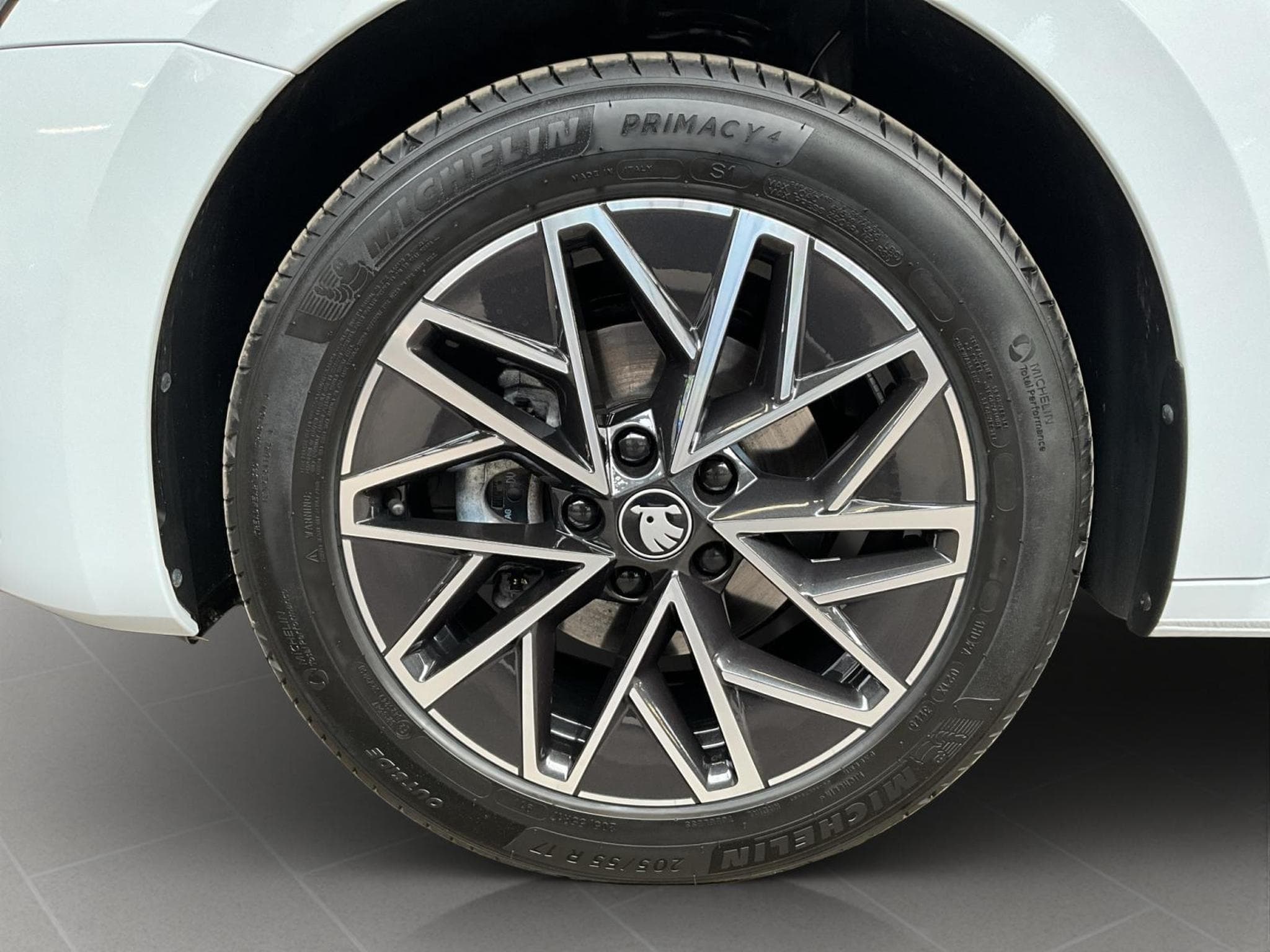 Skoda Octavia Combi+Selection+DSG+LODGE+AHK (2025) - Foto 8