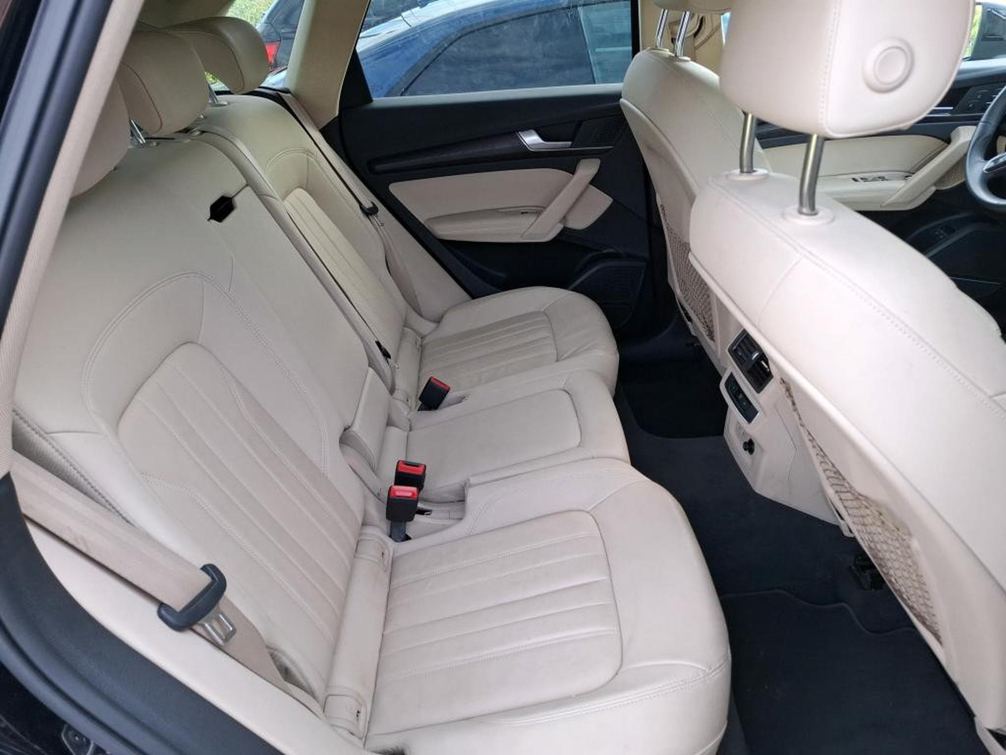 Audi Q5 Advanced Quattro 265 CV PHEV 2.0 50 TFSI e S Tronic  *360°* (2023) - Foto 8