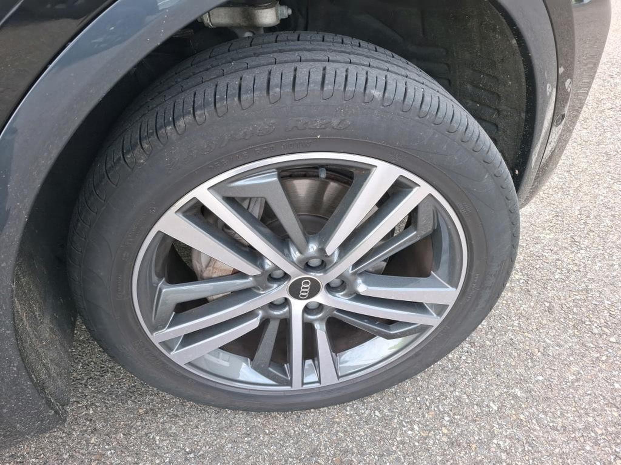 Audi Q5 Advanced Quattro 265 CV PHEV 2.0 50 TFSI e S Tronic  *360°* (2023) - Foto 9