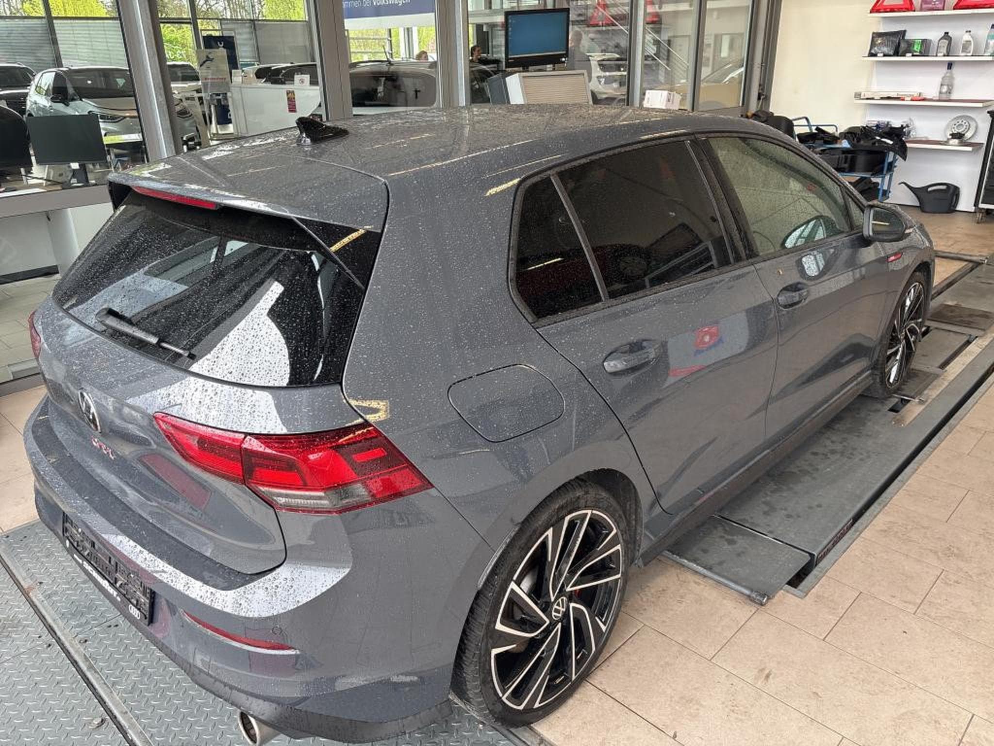 VW Golf GTI 2.0 TSI BVM6 245 CV *BOITE MECA* CUIR * HARMAN* (2023) - Foto 4