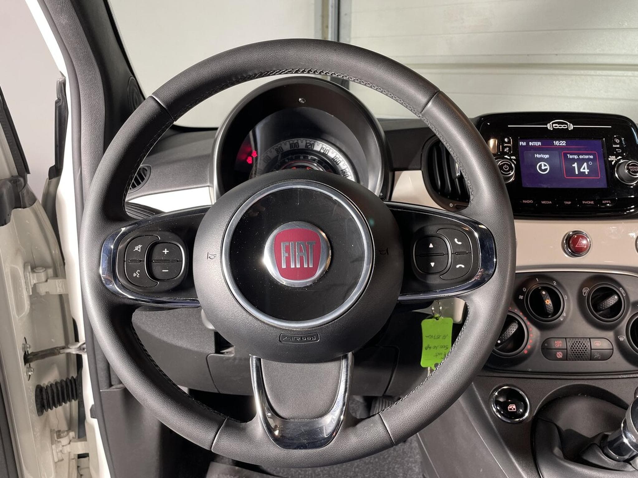 Fiat 500 1.0 70ch BSG SS Pack Confort (2022) - Photo 6