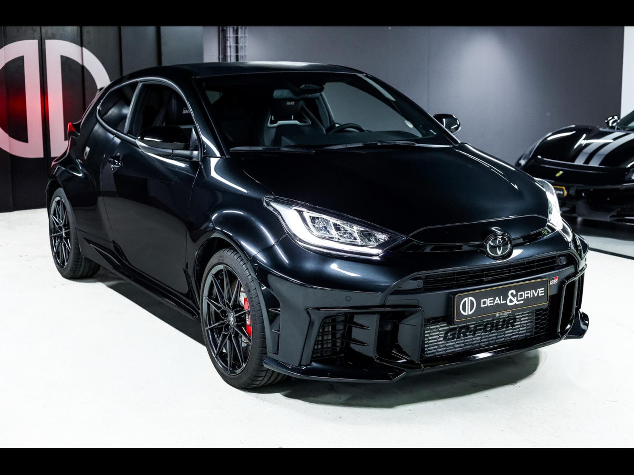 Toyota Yaris GR-FOUR 1.6 TURBO AUTO – PACK TRACK - FACELIFT (2025) - Foto 6