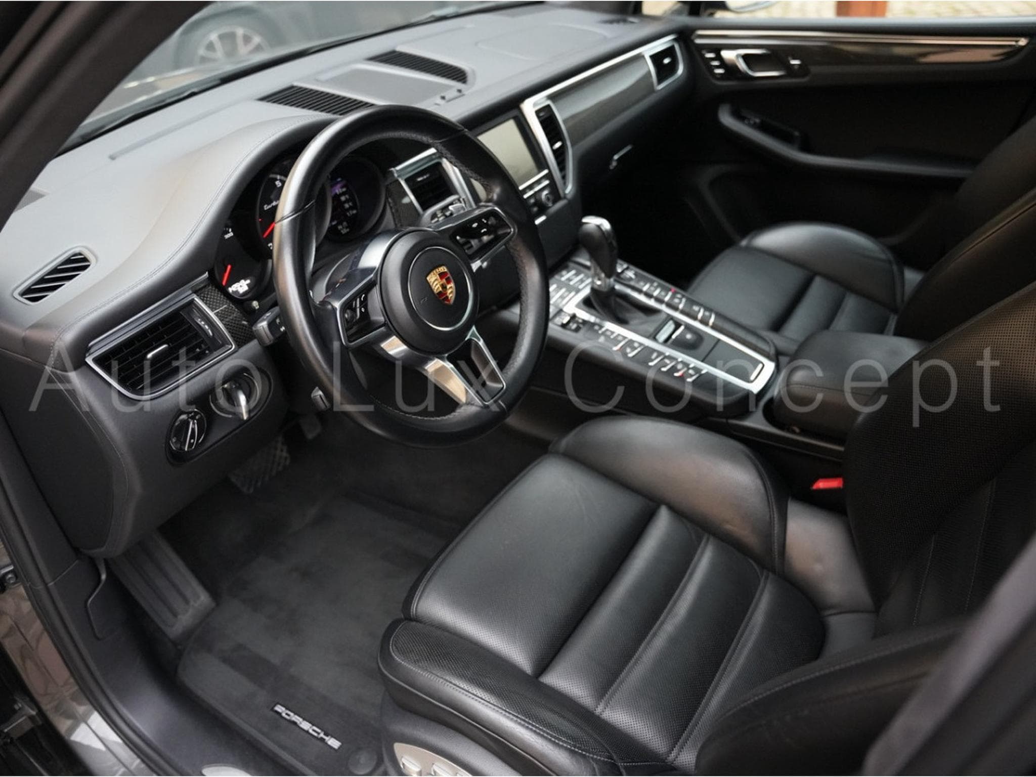 Porsche Macan Turbo (2015) - Photo 5