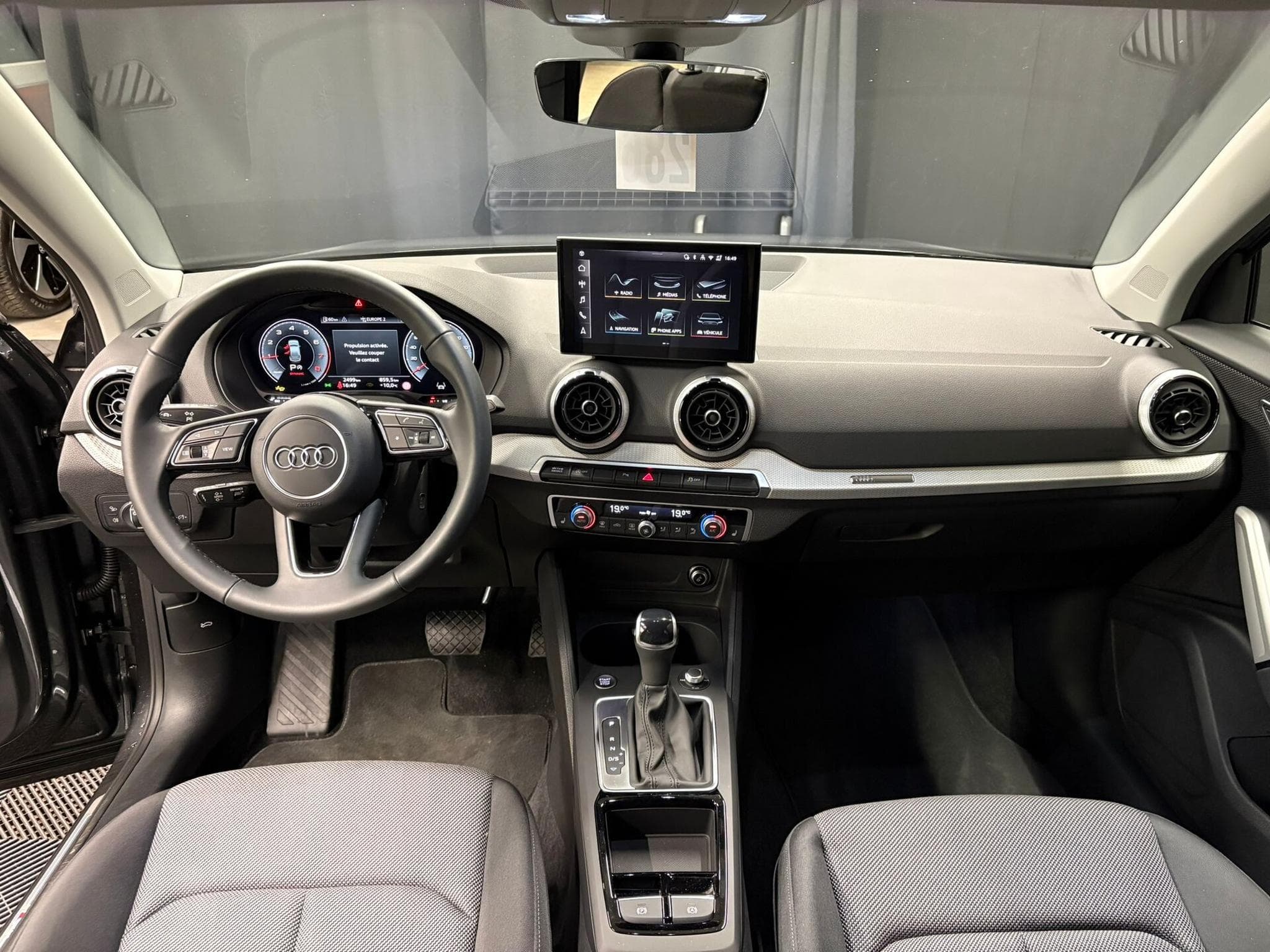 Audi Q2 35 TFSI 150cv S-line S-tronic (2025) - Foto 14
