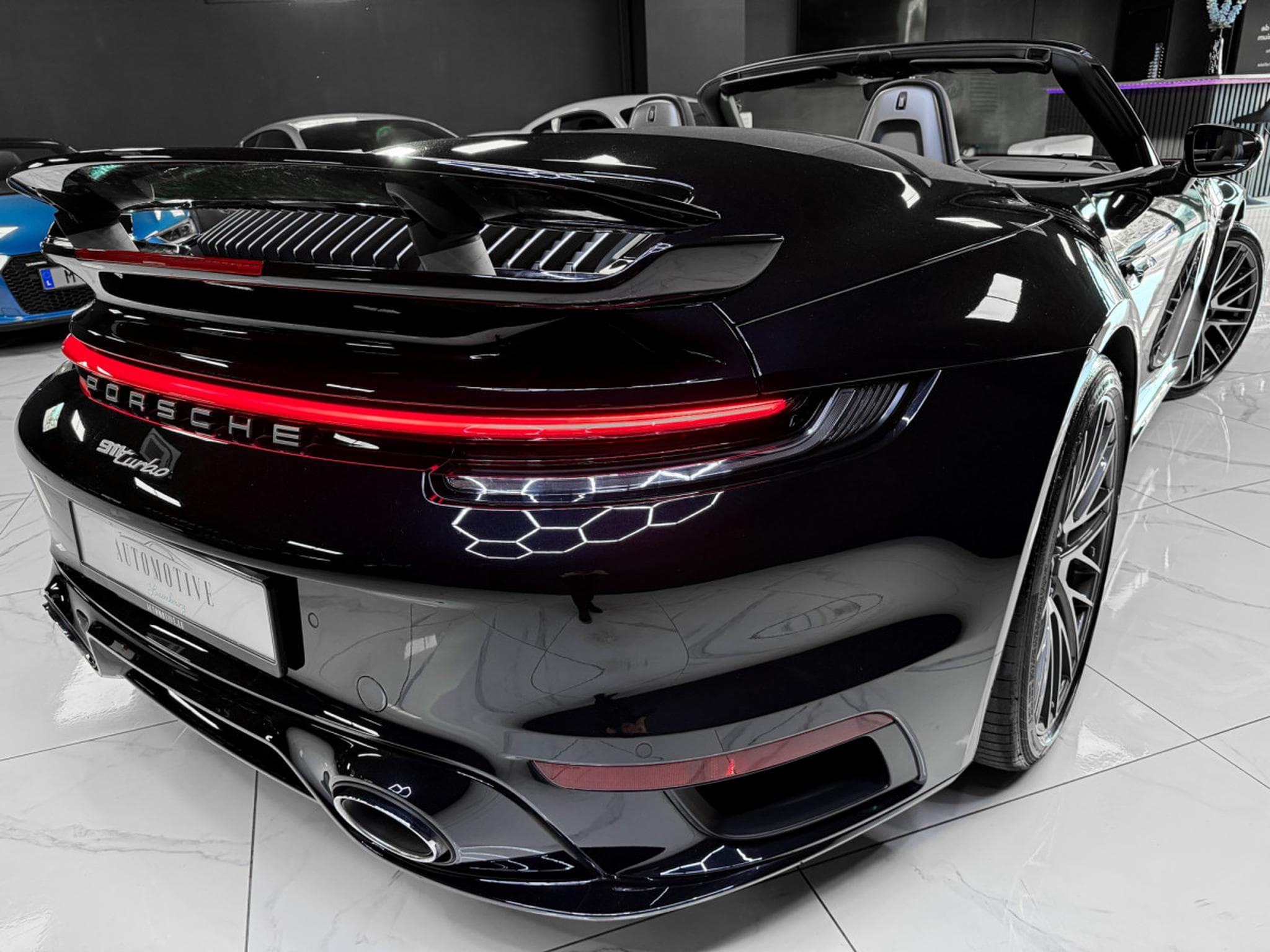 Porsche 911 Turbo Cabriolet / Aero-Kit / Lift / BOSE / 360° / ACC (2021) - Foto 15